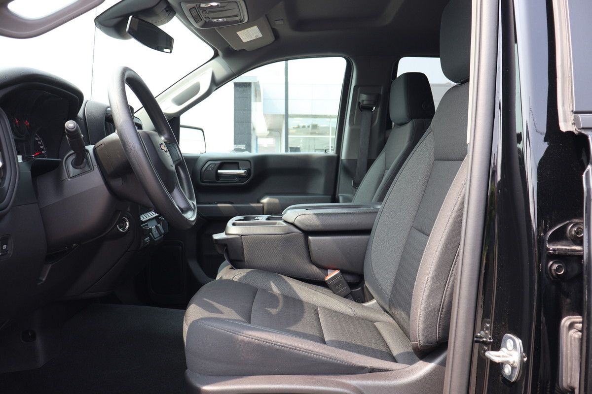 Photo Chevrolet Silverado 1500 Custom 2026 #7