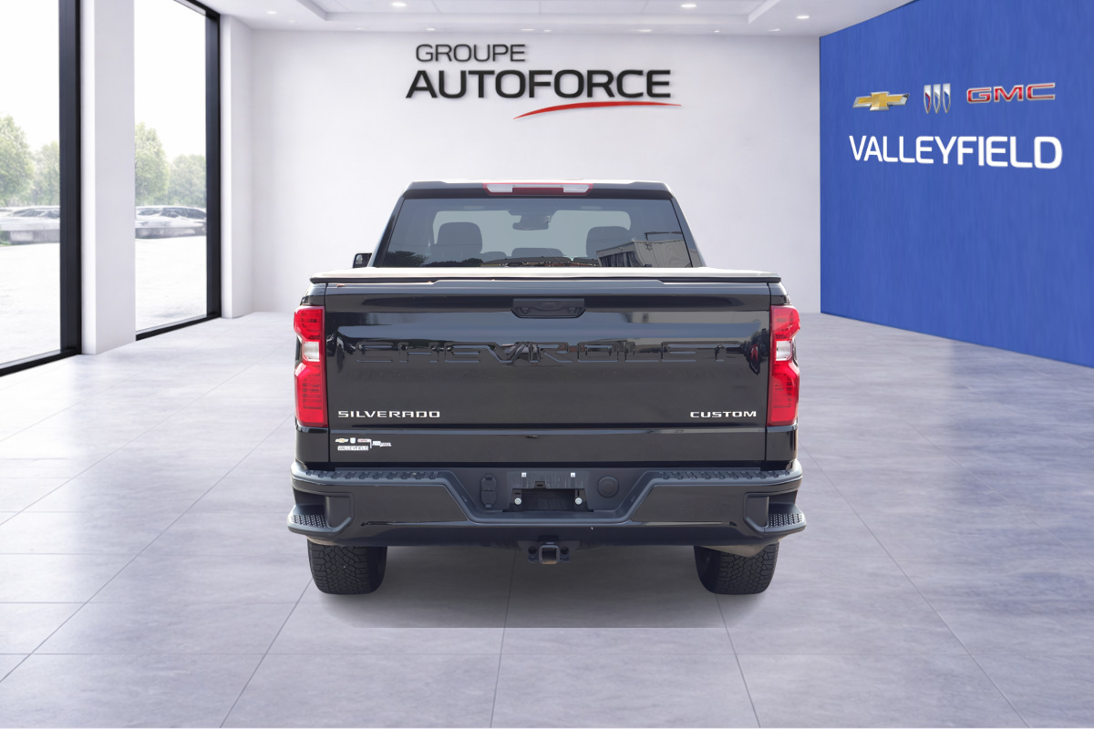 Photo Chevrolet Silverado 1500 Custom 2026 #5