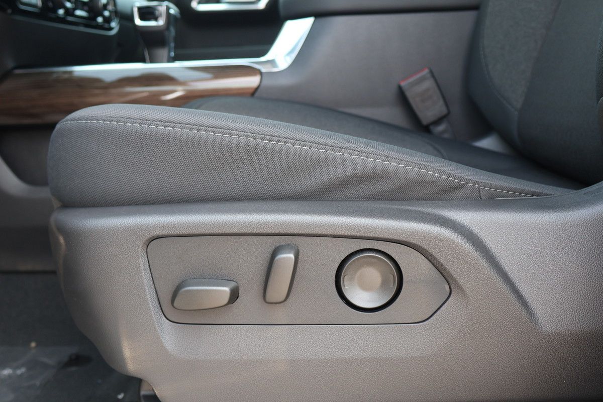 Photo Chevrolet Silverado 1500 RST 2026 #8