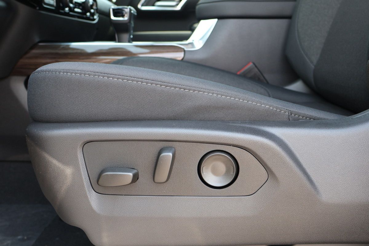 Photo Chevrolet Silverado 1500 RST 2026 #8