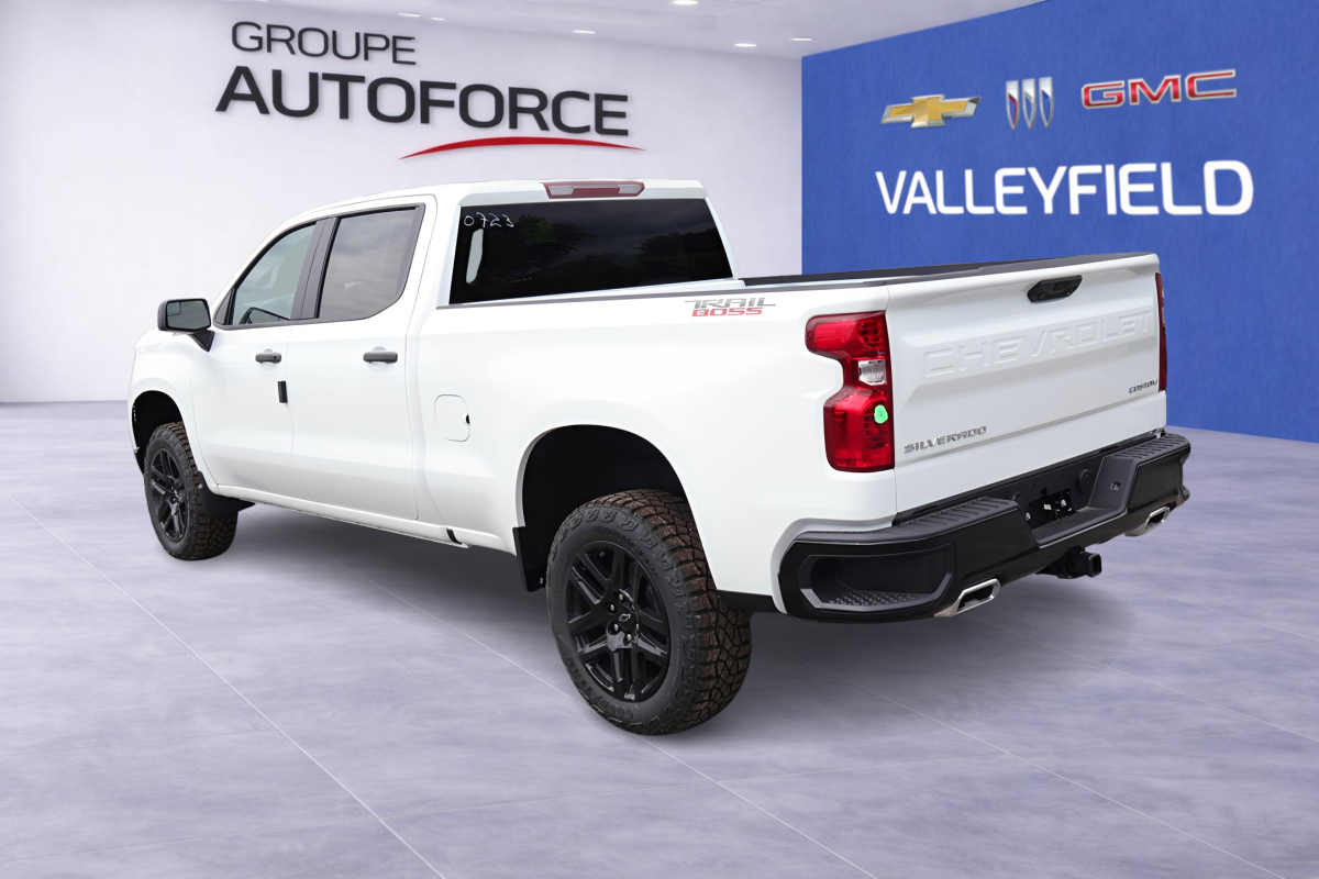 Photo Chevrolet Silverado 1500 Custom Trail Boss 2026 #4