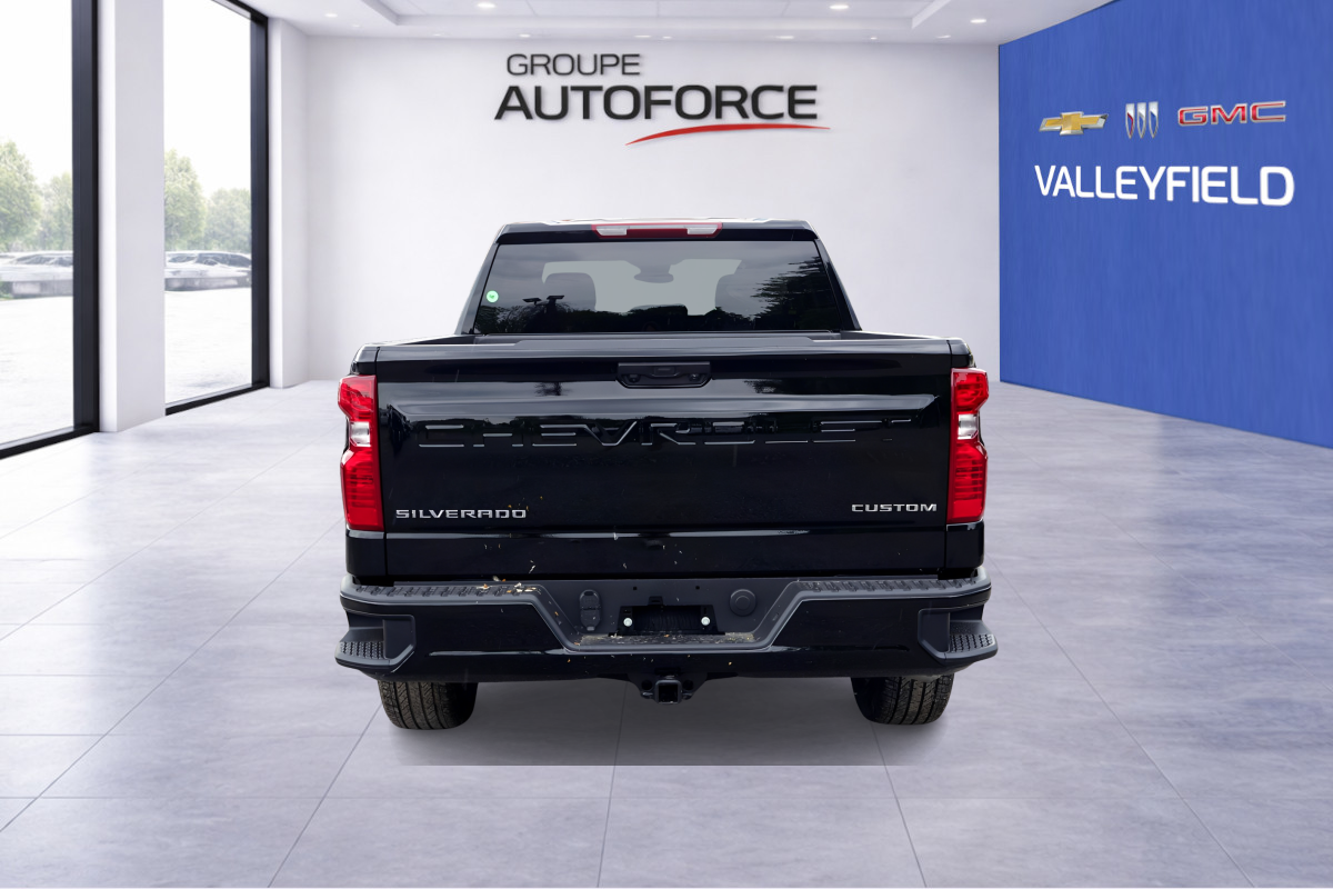 Photo 2026 Chevrolet Silverado 1500 Custom #5