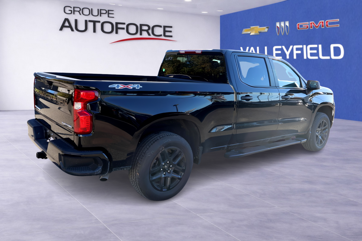 Photo Chevrolet Silverado 1500 Custom 2026 #4
