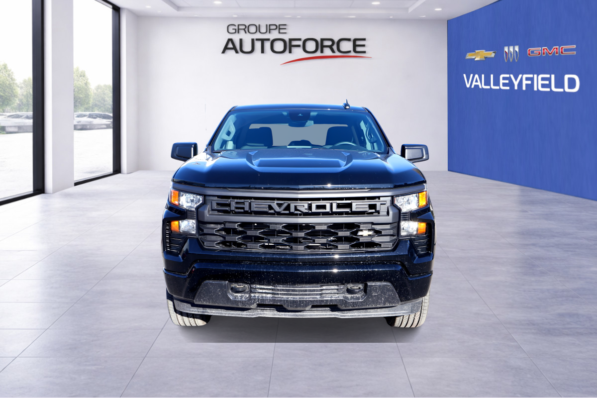 Photo Chevrolet Silverado 1500 Custom 2026 #2