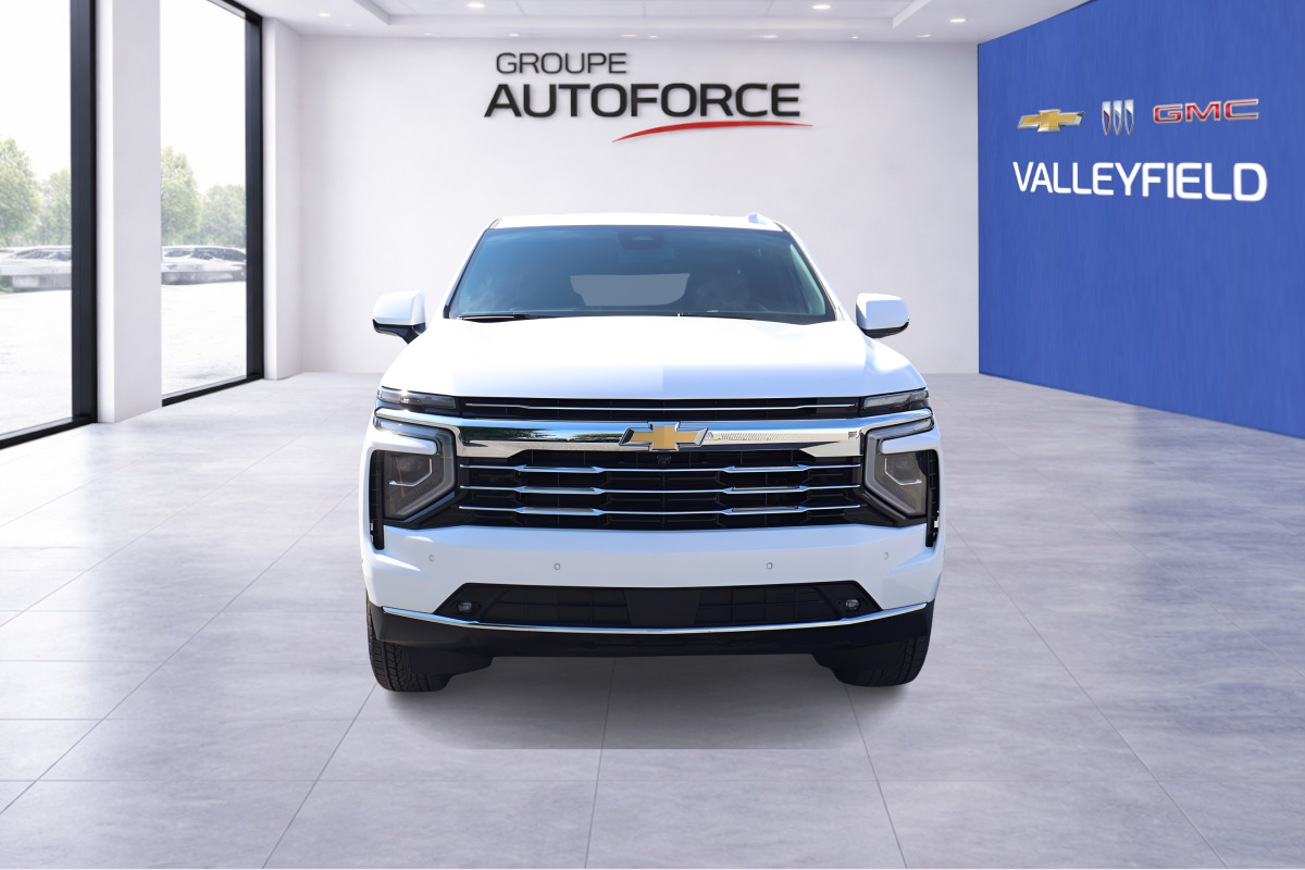 Photo 2026 Chevrolet Suburban LT #2