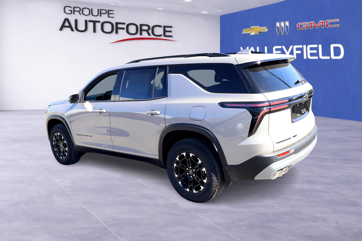 Photo 2027 Chevrolet Traverse Z71 #4
