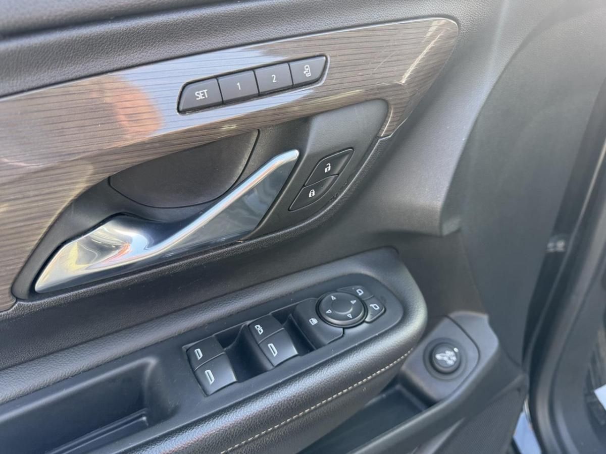 Photo GMC TERRAIN AWD NOIR 2023 #8