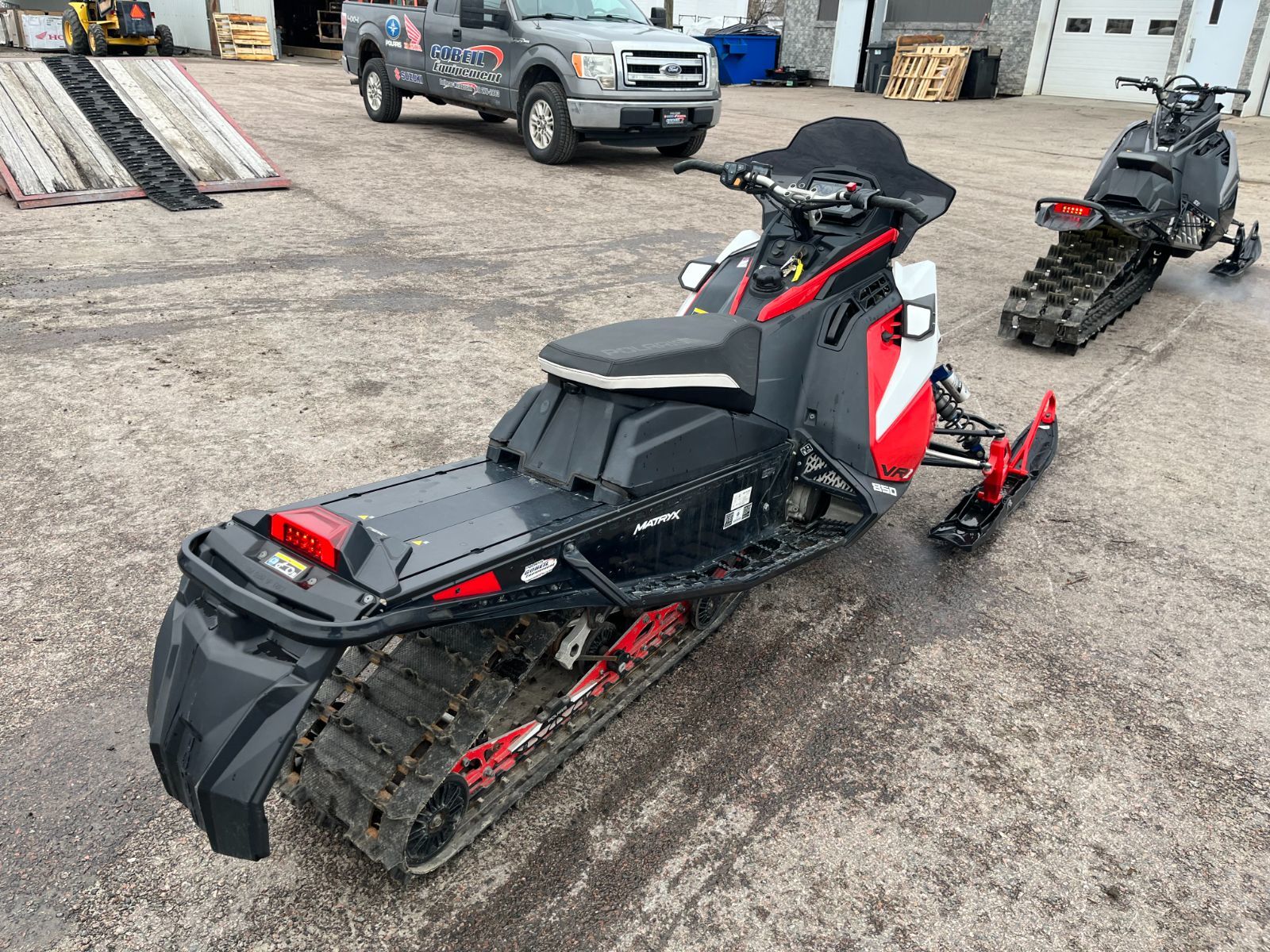 Polaris INDY VR1 850 MATRYX  2021