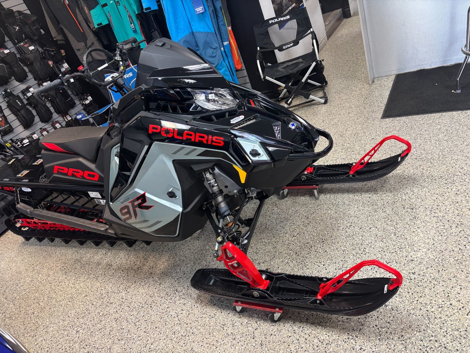 Polaris PRO RMK  9R 155''  2026