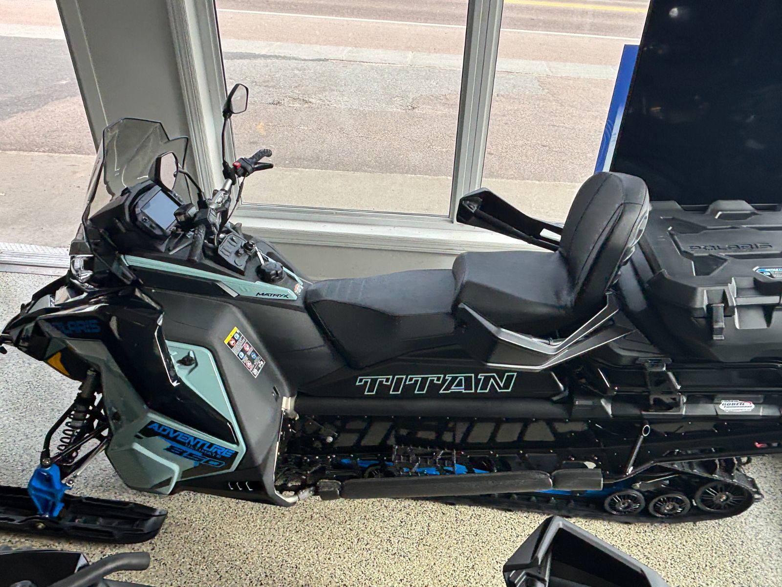 Polaris Titan Adventure 850  2026