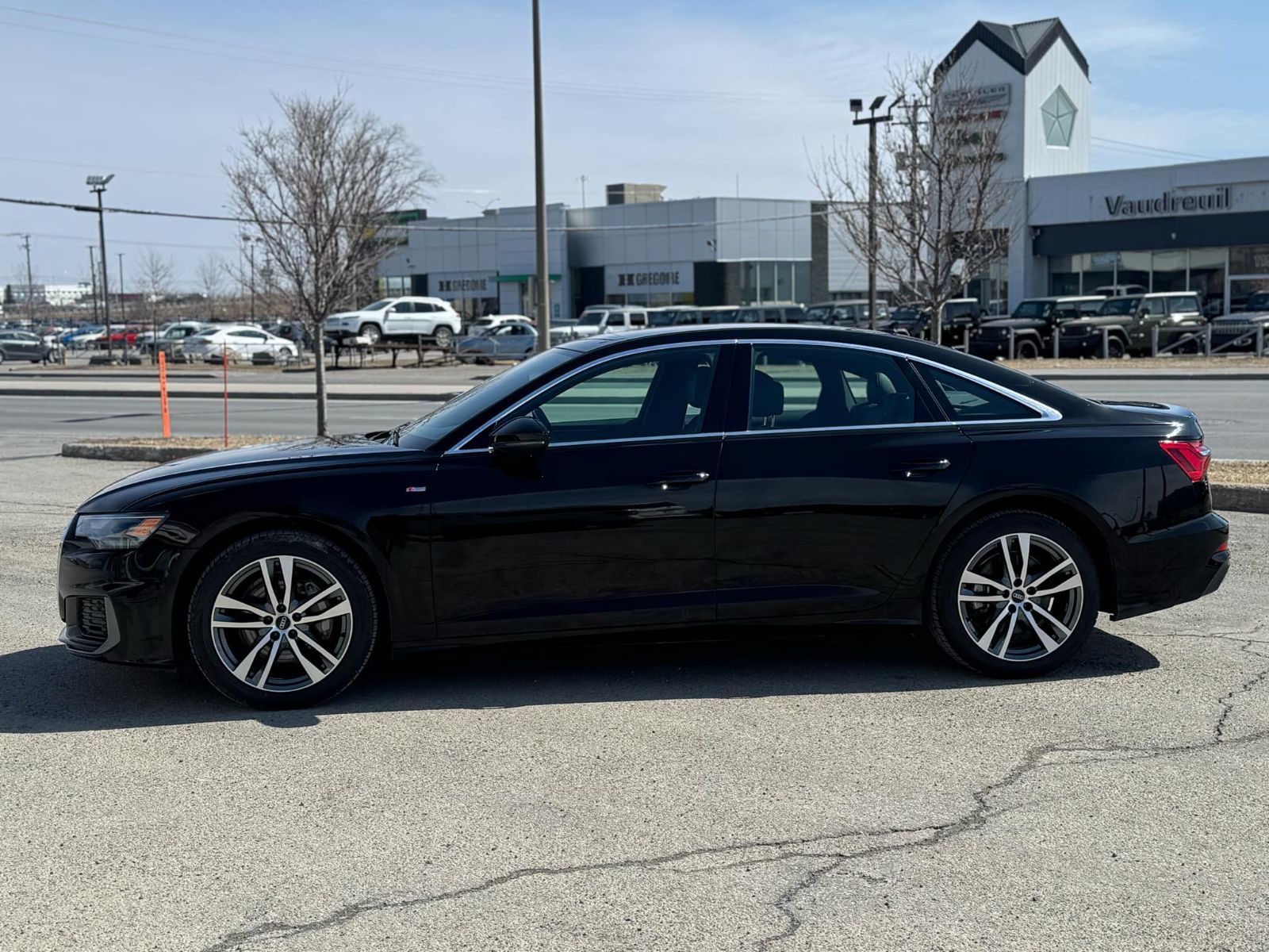 Audi A6 Sedan  2023