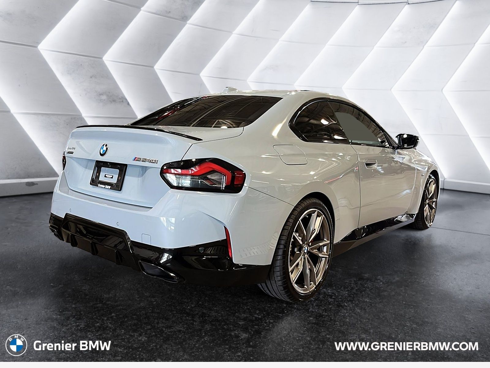 Photo 2023 BMW 2 Series M240i xDrive #4