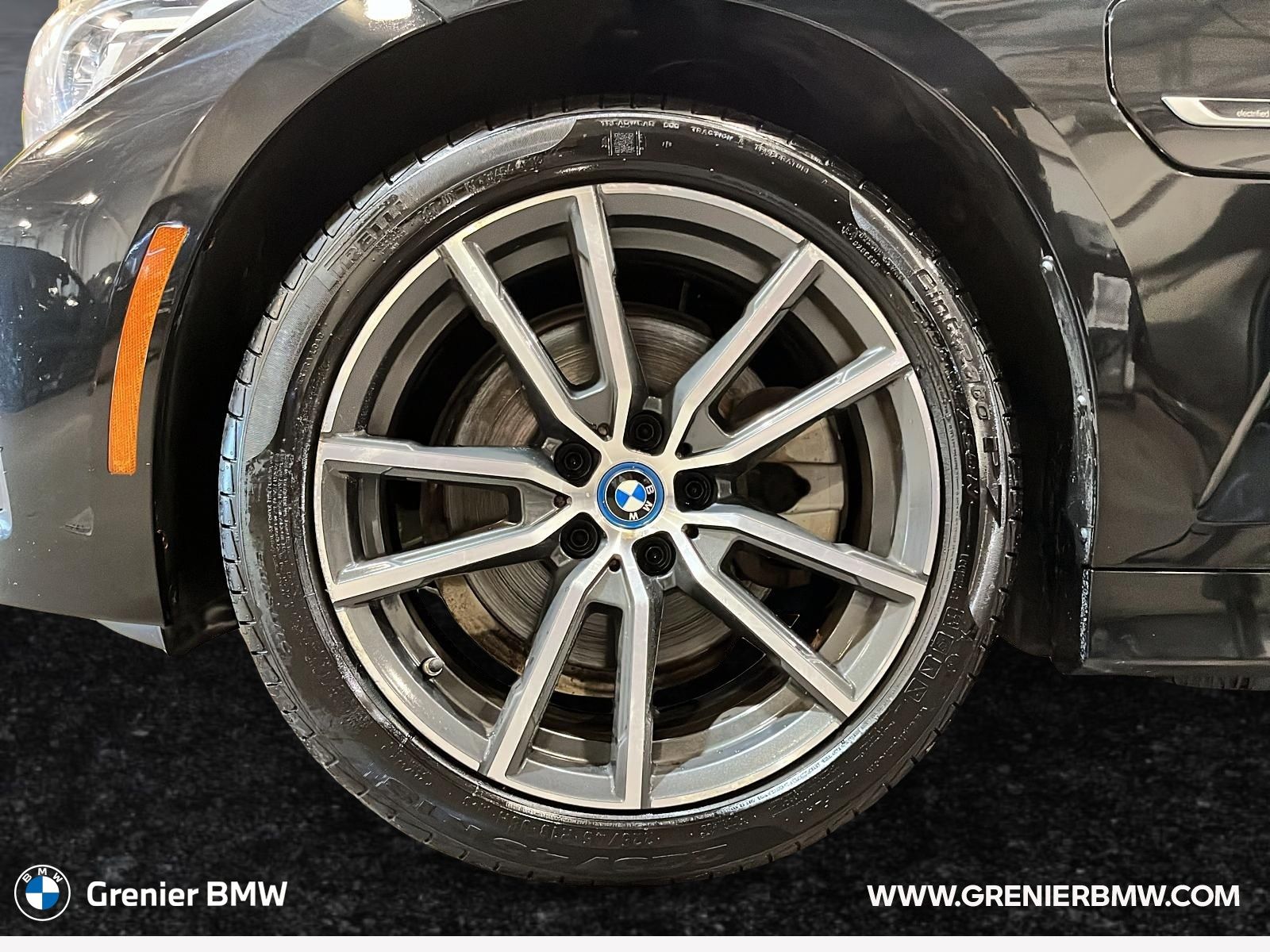 Photo 2022 BMW 3 Series 330e xDrive #6