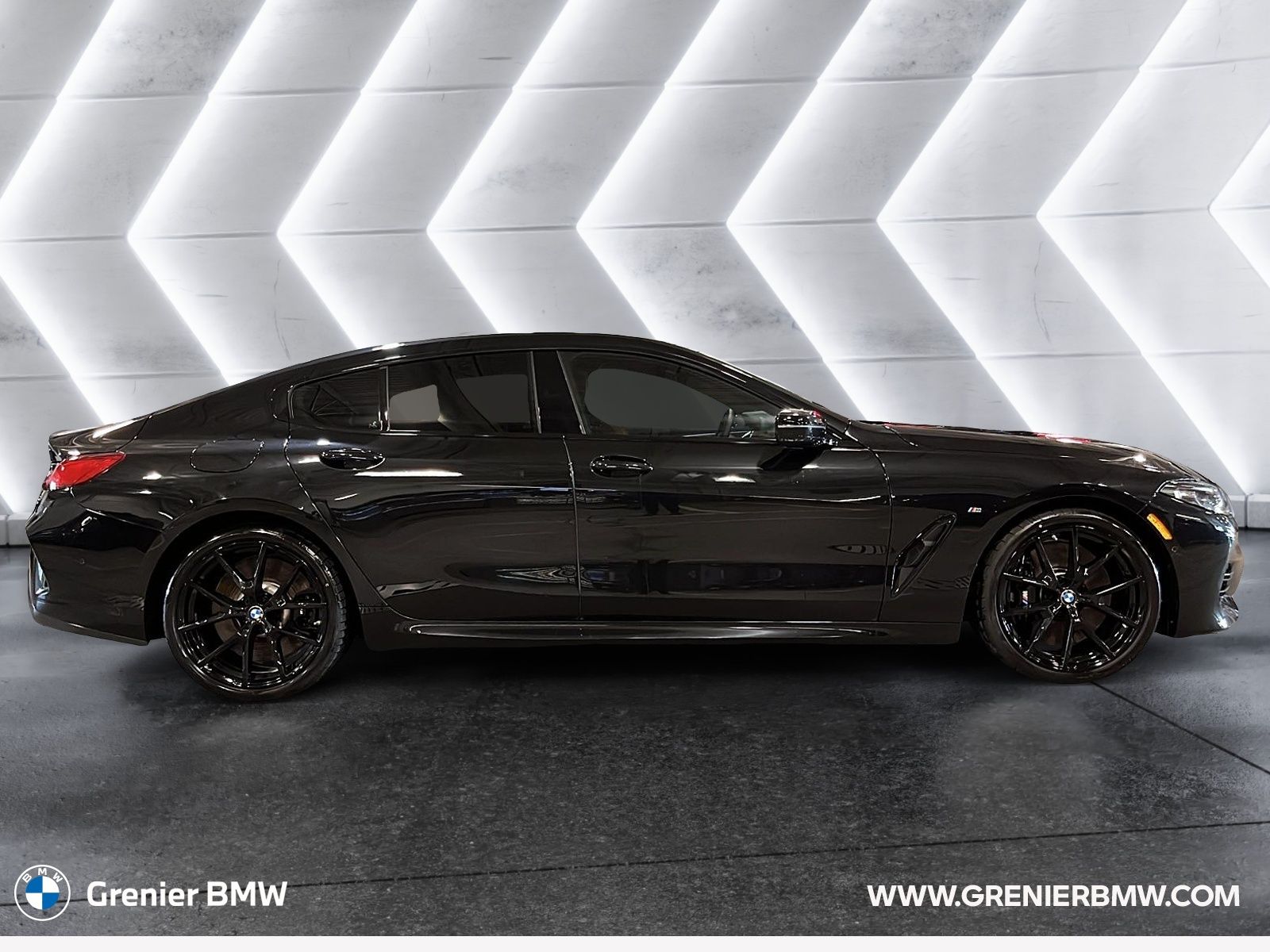 Photo 2024 BMW 8 Series M850i xDrive #3