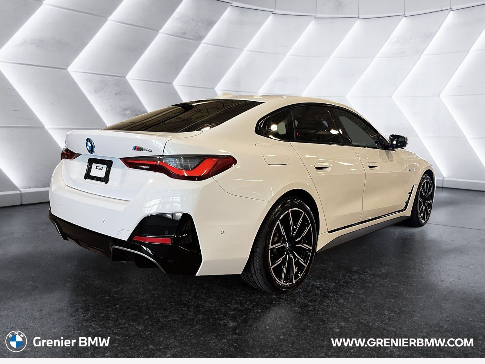 Photo 2022 BMW i4 M50 #4