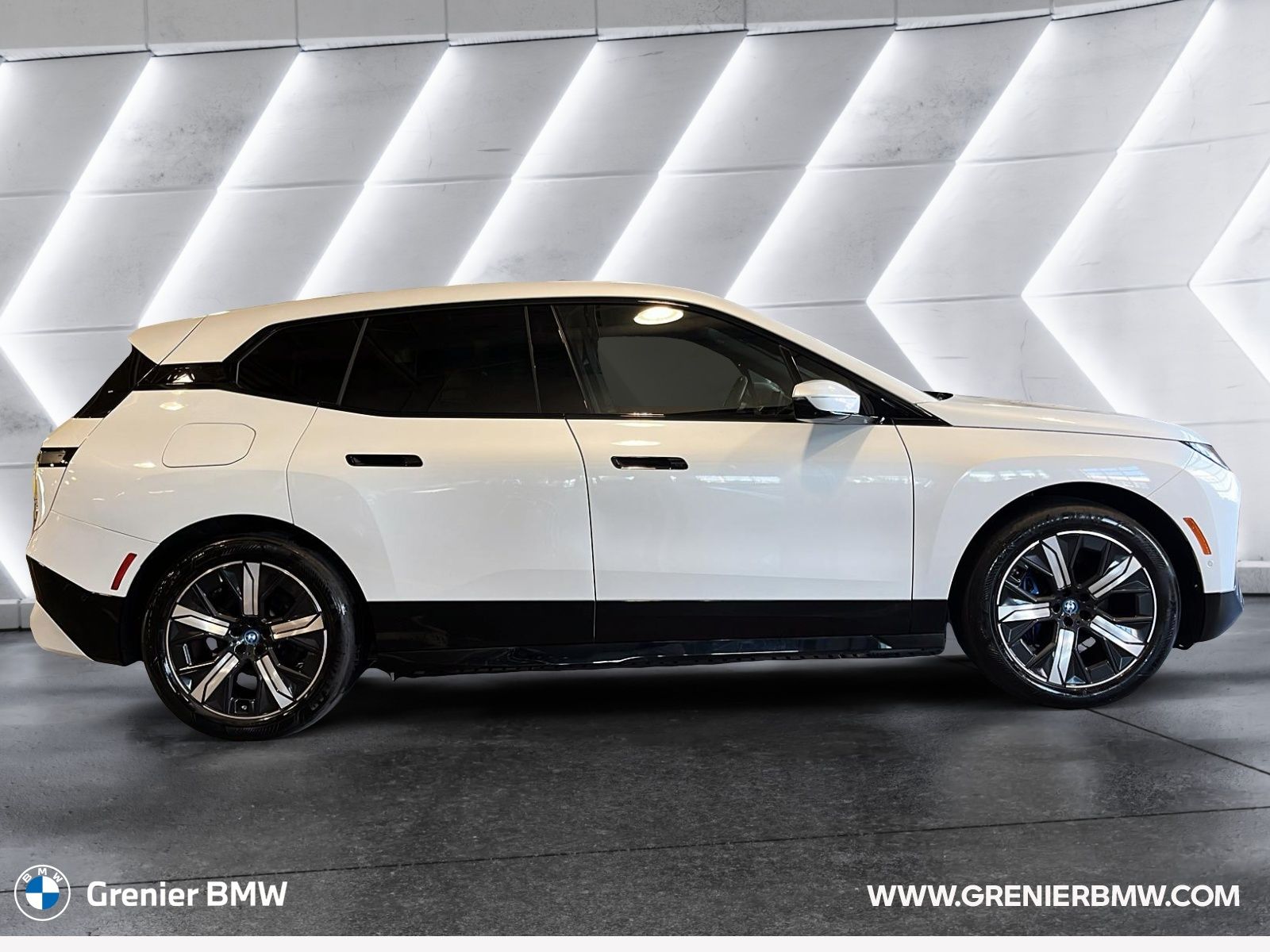 Photo BMW iX xDrive50 2022 #3