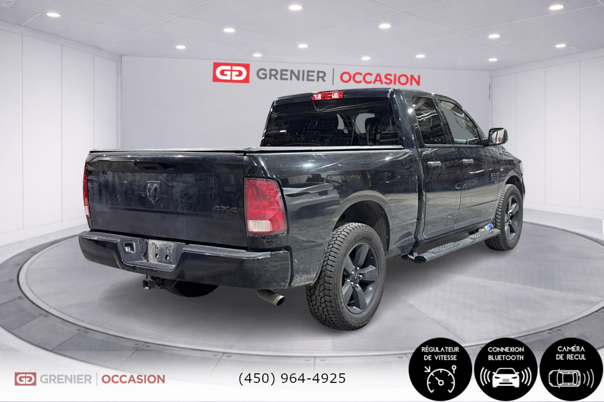 Photo 2021 Ram 1500 Classic Express #2