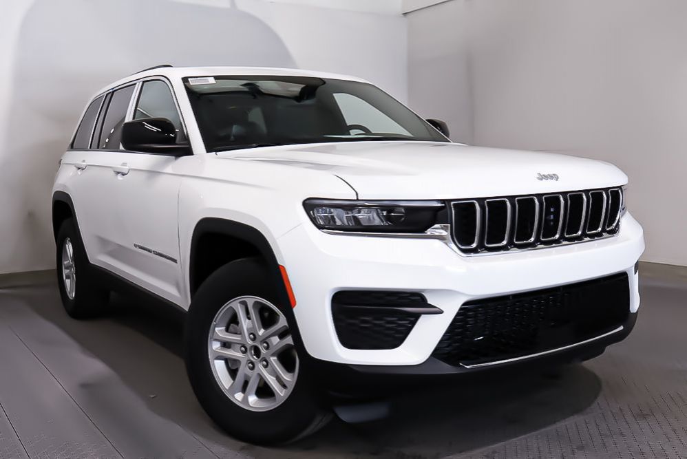 2024 Jeep Grand Cherokee LAREDO + 4X4 + V6 3.6L + CARPLAY