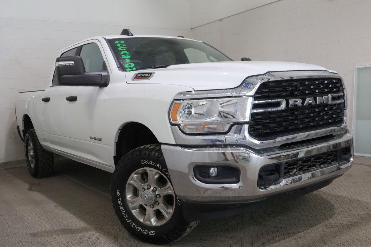 2024 RAM 3500 BIG HORN + 4X4 CREW CAB + V8 HEMI 6.4L