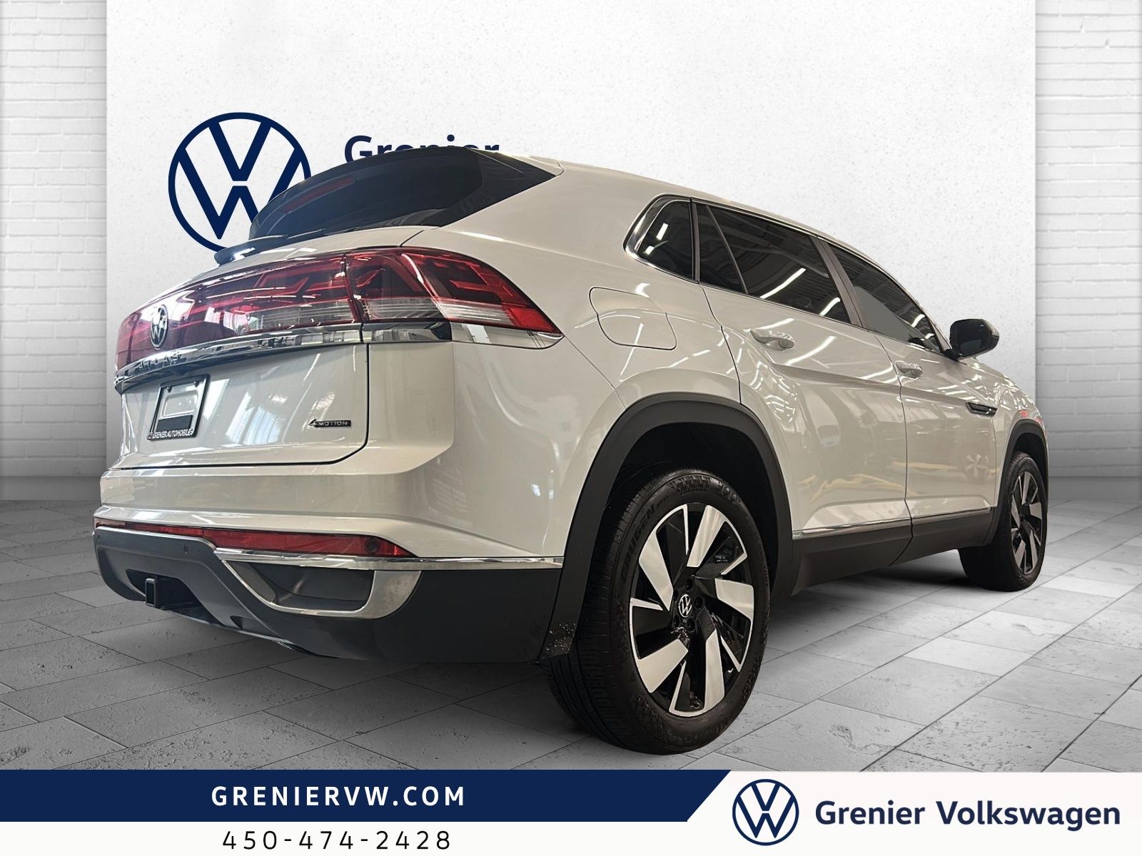 Photo 2024 Volkswagen Atlas Cross Sport Highline, Cuir, Toit Pano, Harman Kardon, 4MOTION #8