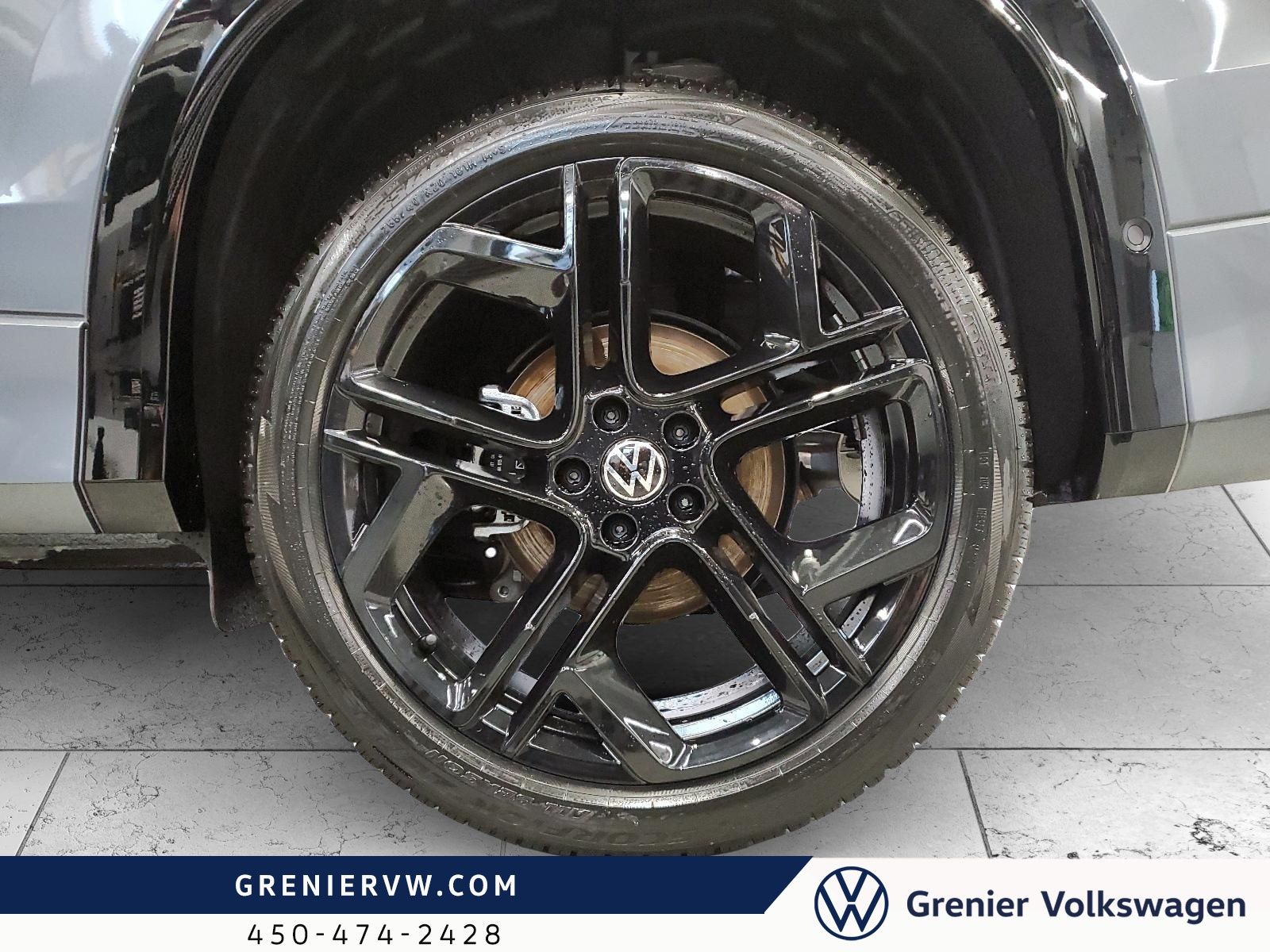 Photo 2026 Volkswagen Tiguan Comfortline R-Line Black Edition 4MOTION #4
