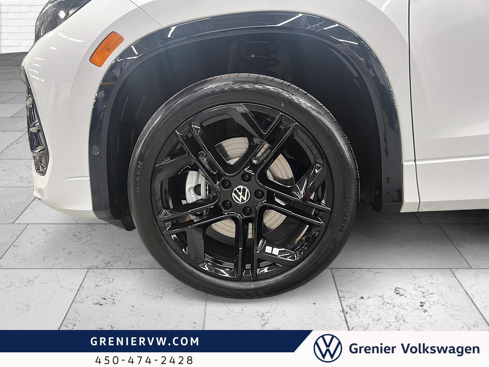 Photo 2026 Volkswagen Tiguan Comfortline R-Line Black Edition 4MOTION #4