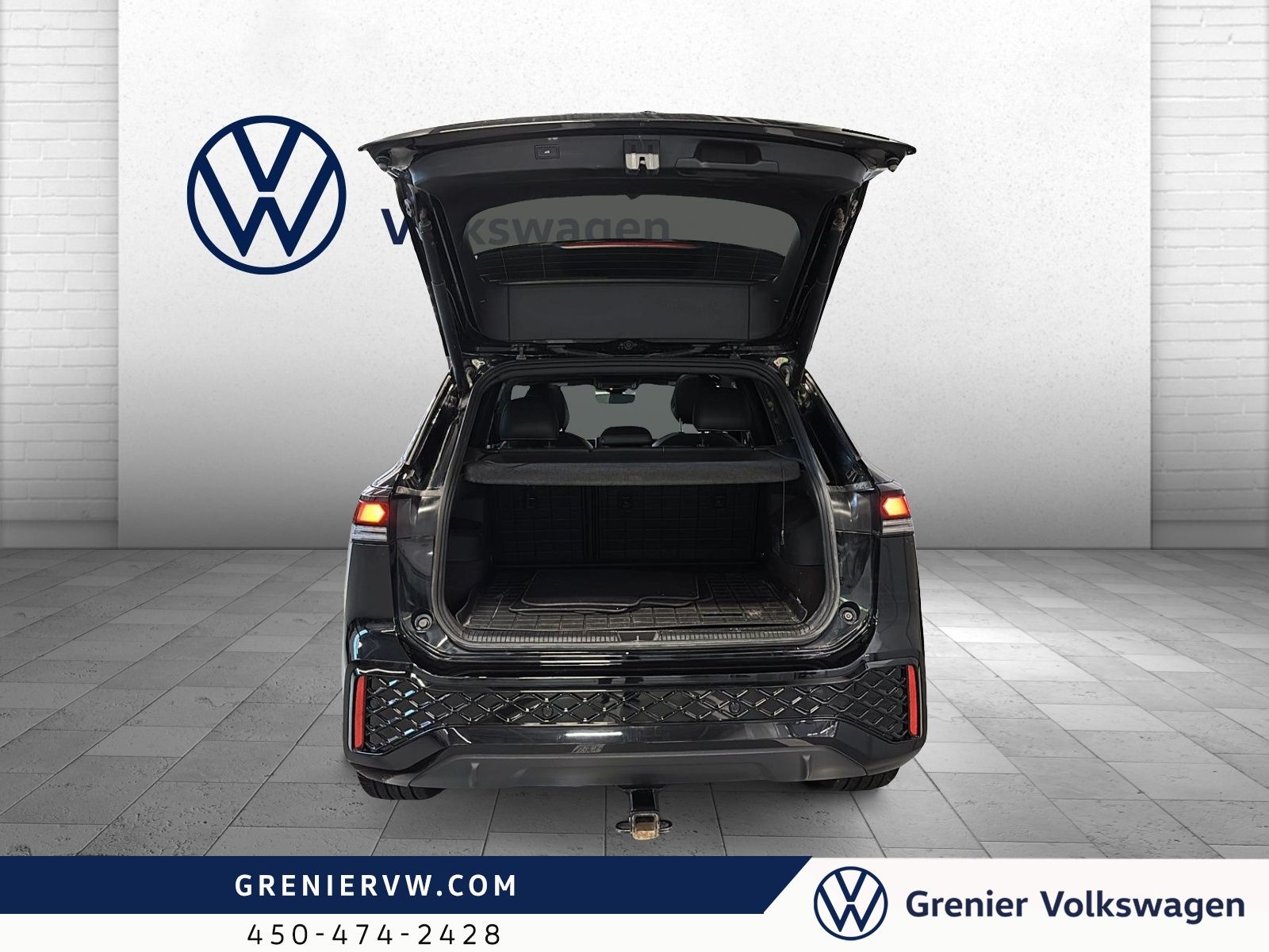 Photo 2026 Volkswagen Tiguan Comfortline R-Line Black Edition #7