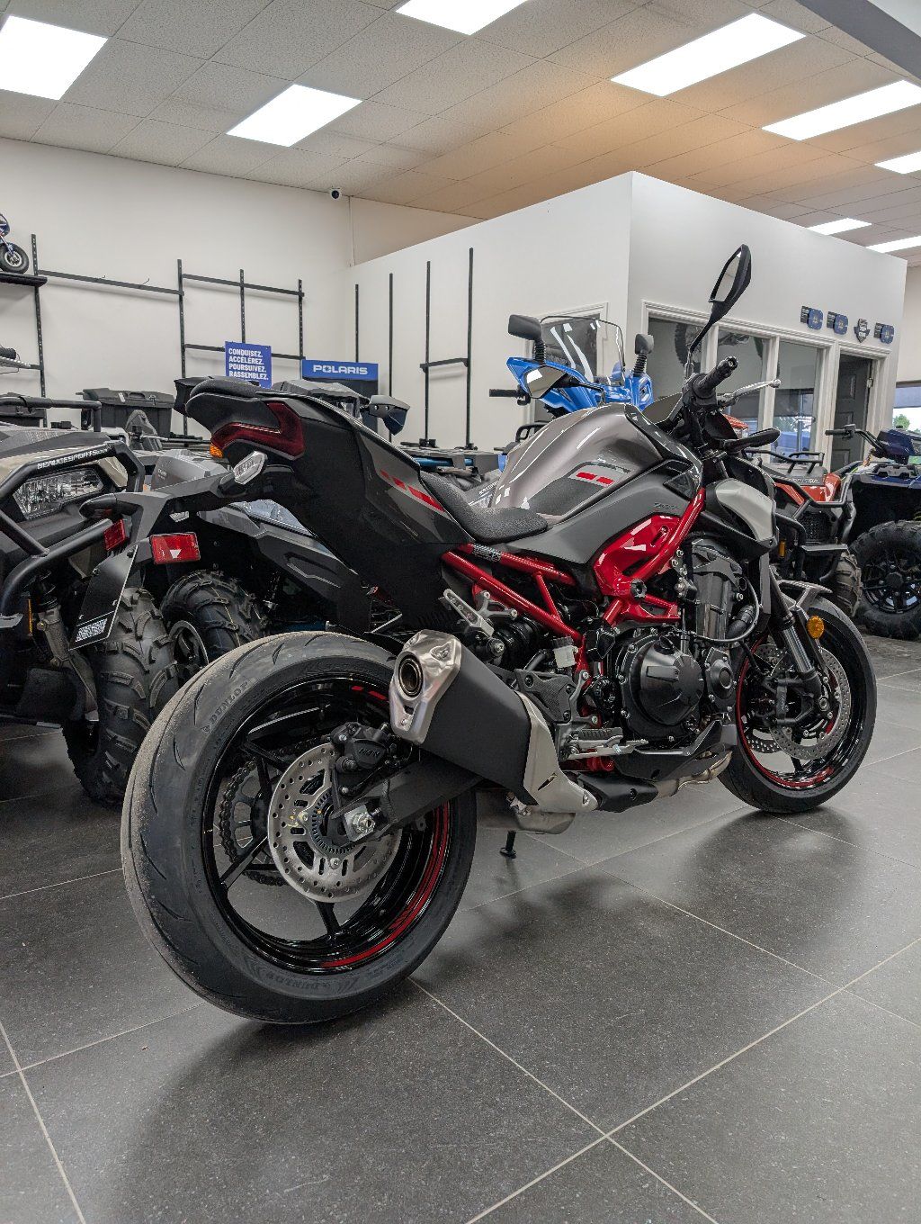 Kawasaki Z900 ABS 2025