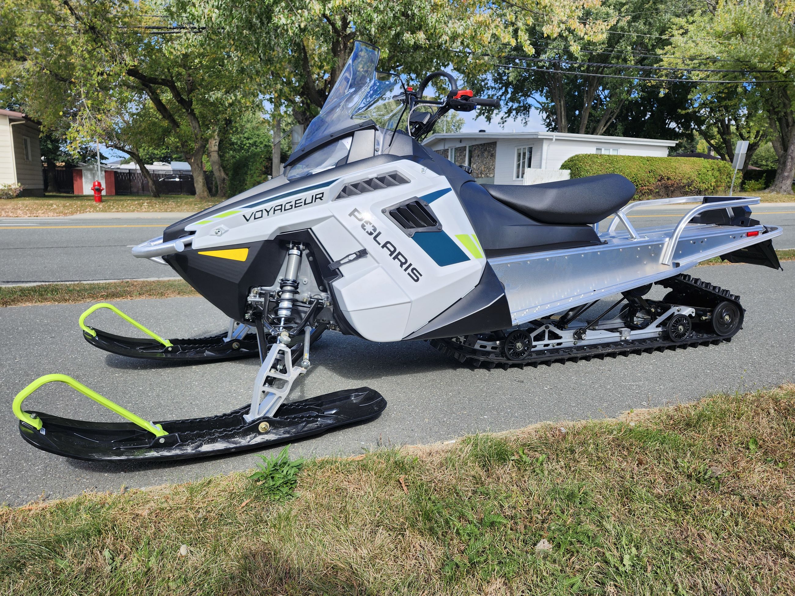 Polaris 550 VOYAGEUR 155 ES  2025