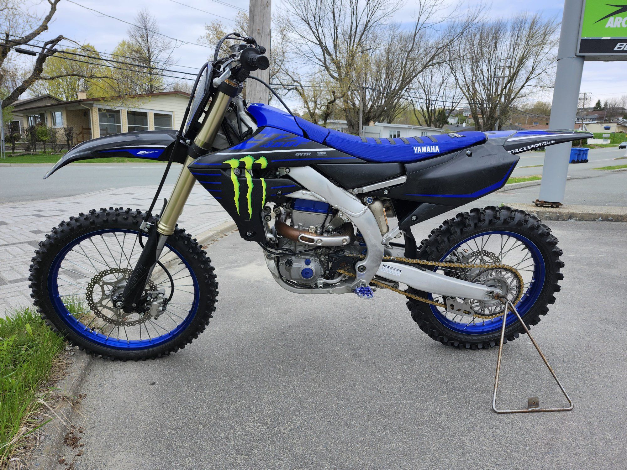 Yamaha YZ450  2022