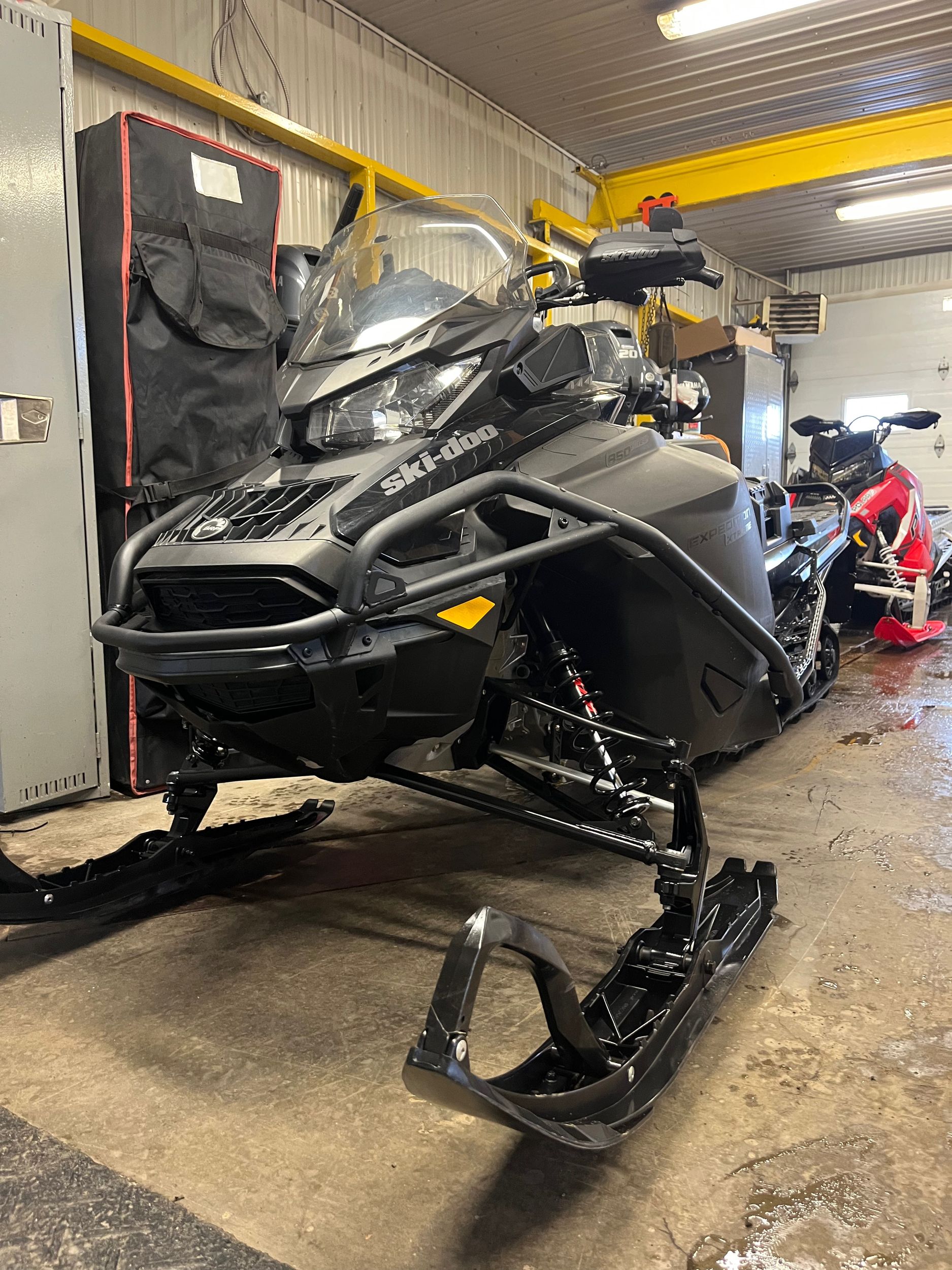 Bombardier Expedition extreme  2022