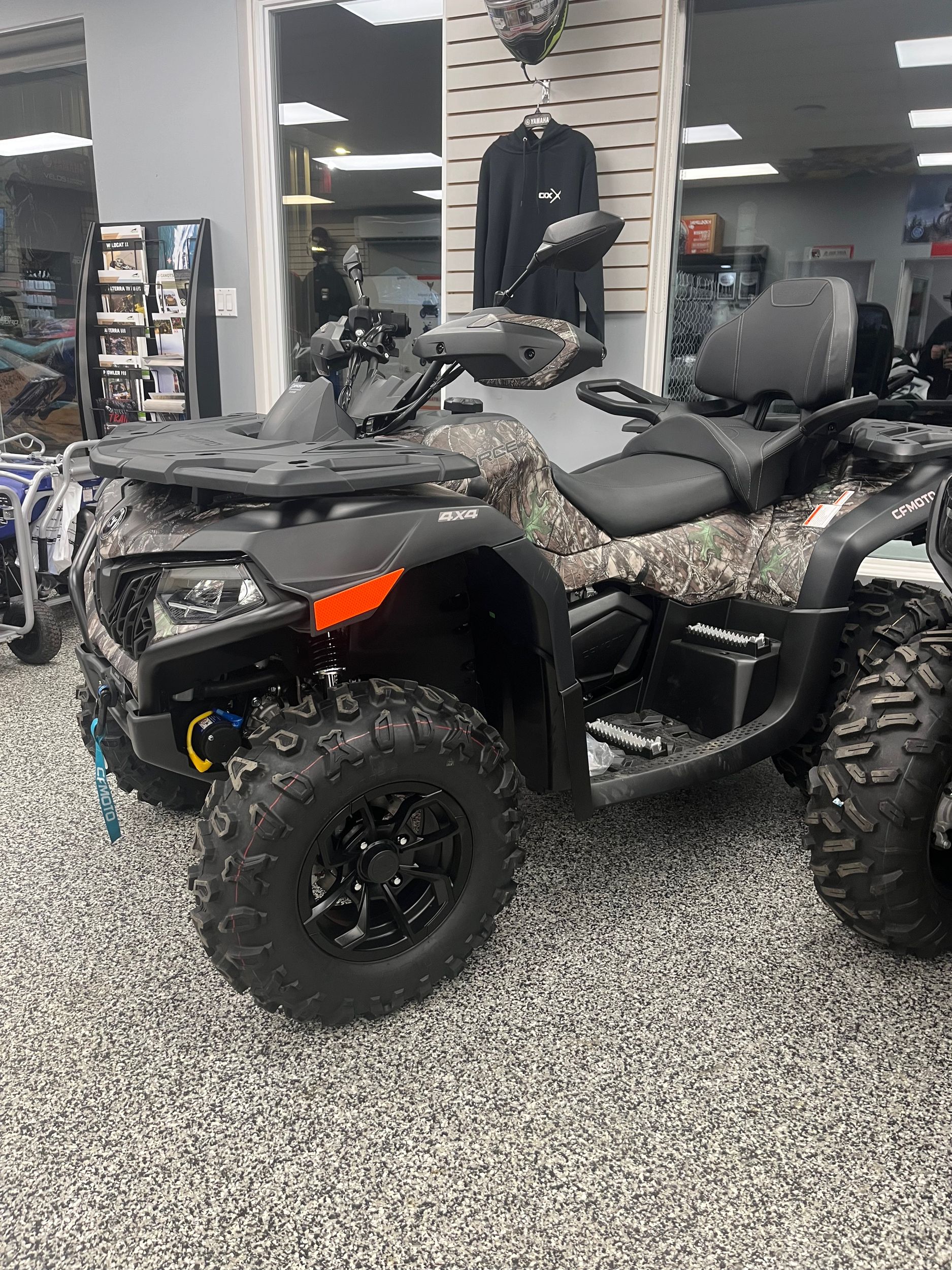 CF Moto CFORCE 600 HO EPS 2UP  2025