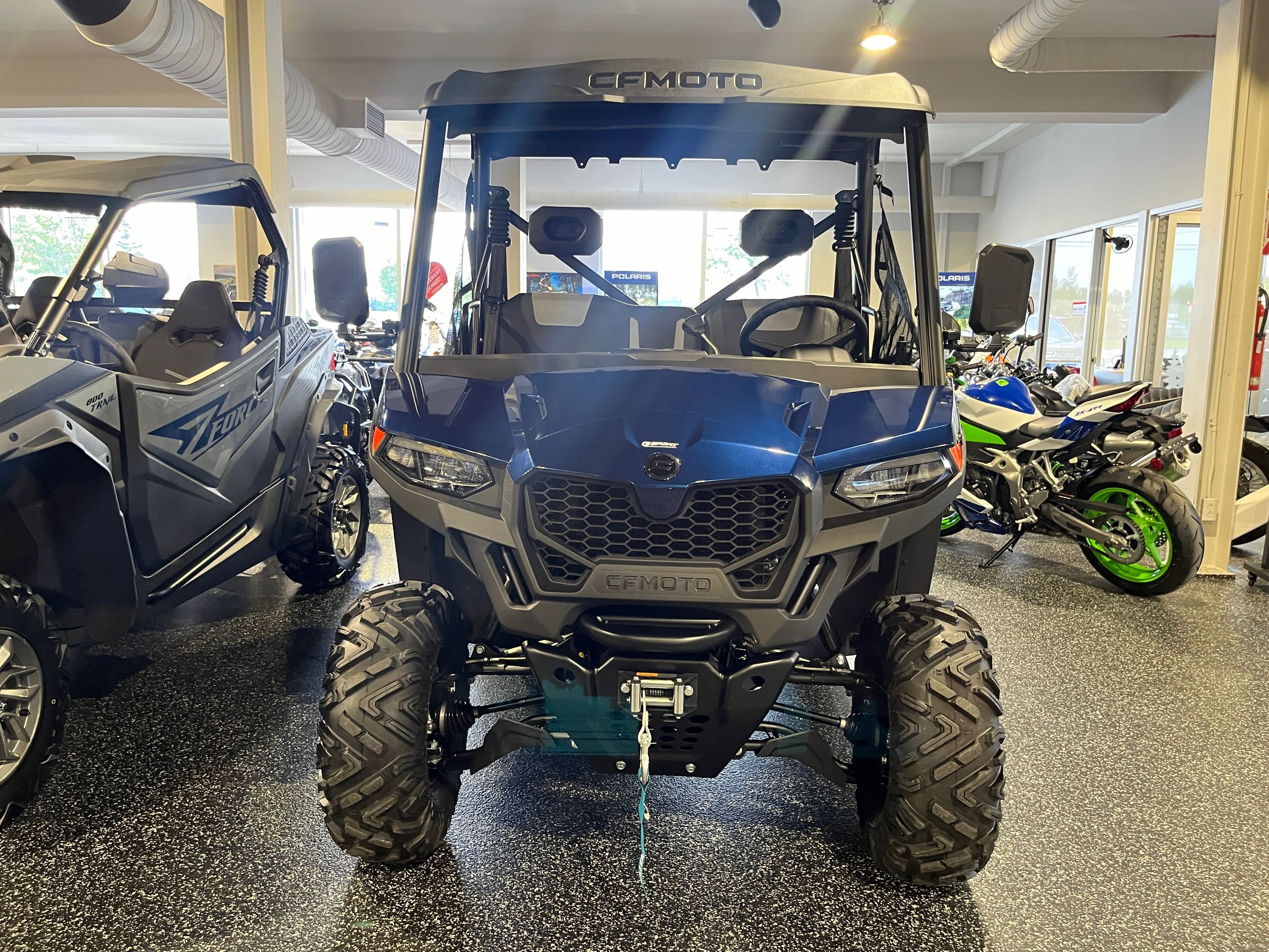 CF Moto UFORCE 600 EPS  2024