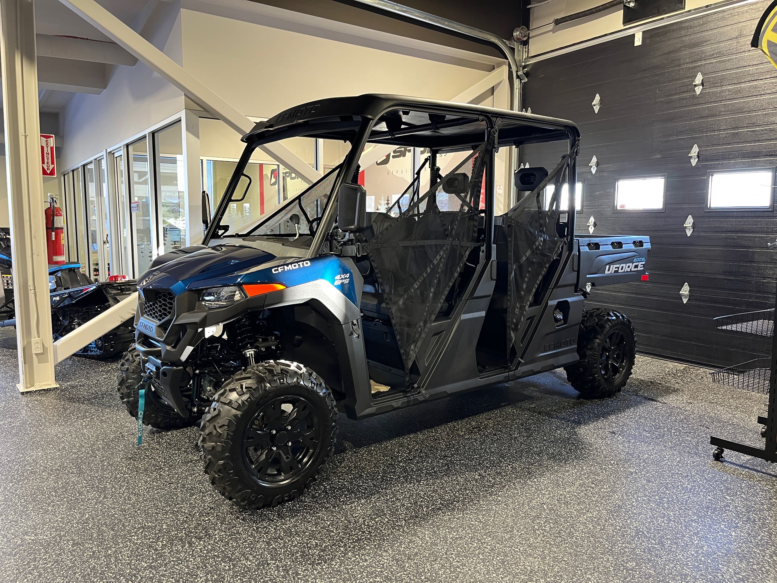 2025 CF Moto UFORCE 800 XL