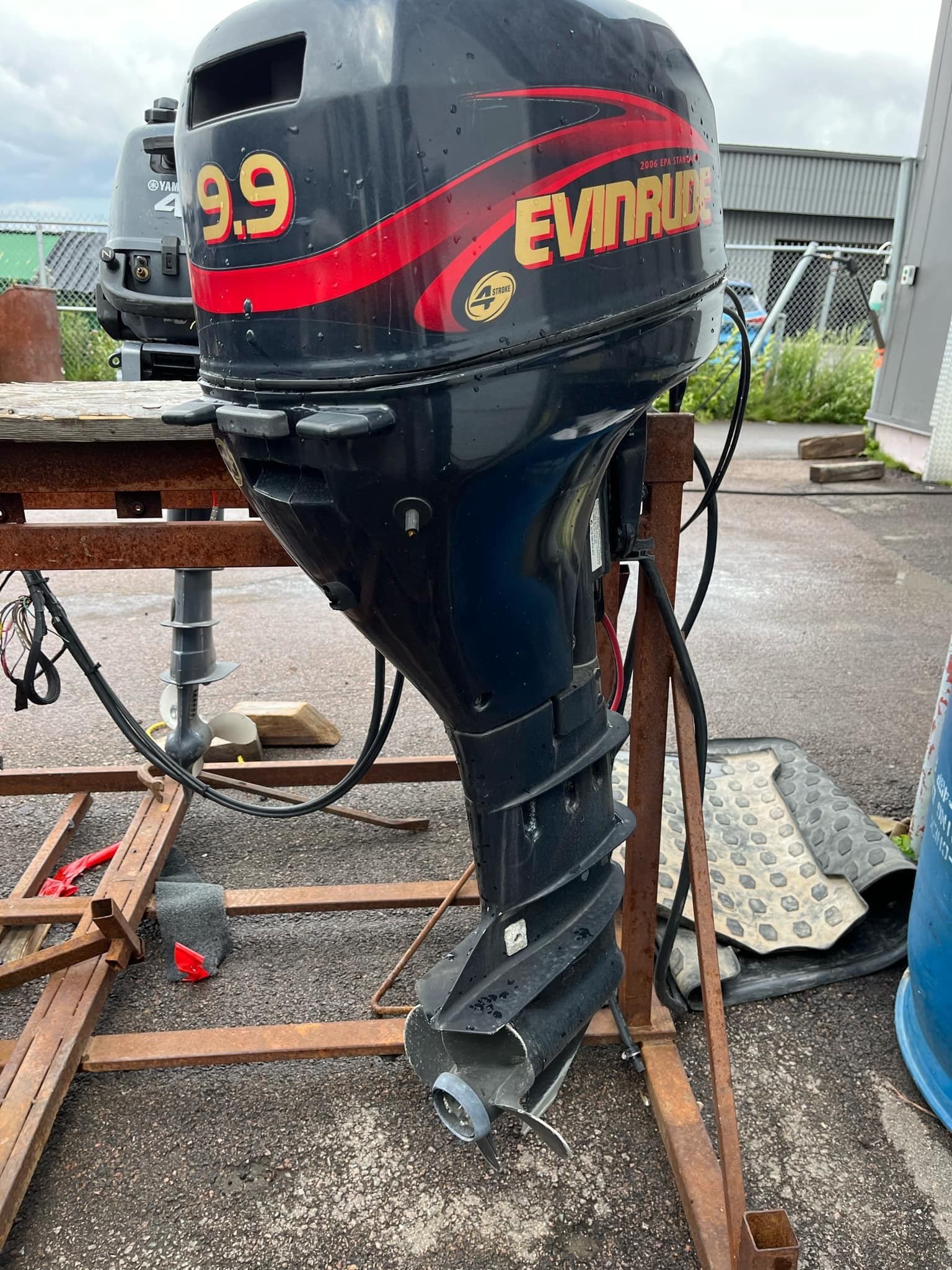 Evinrude 9.9HP  2006