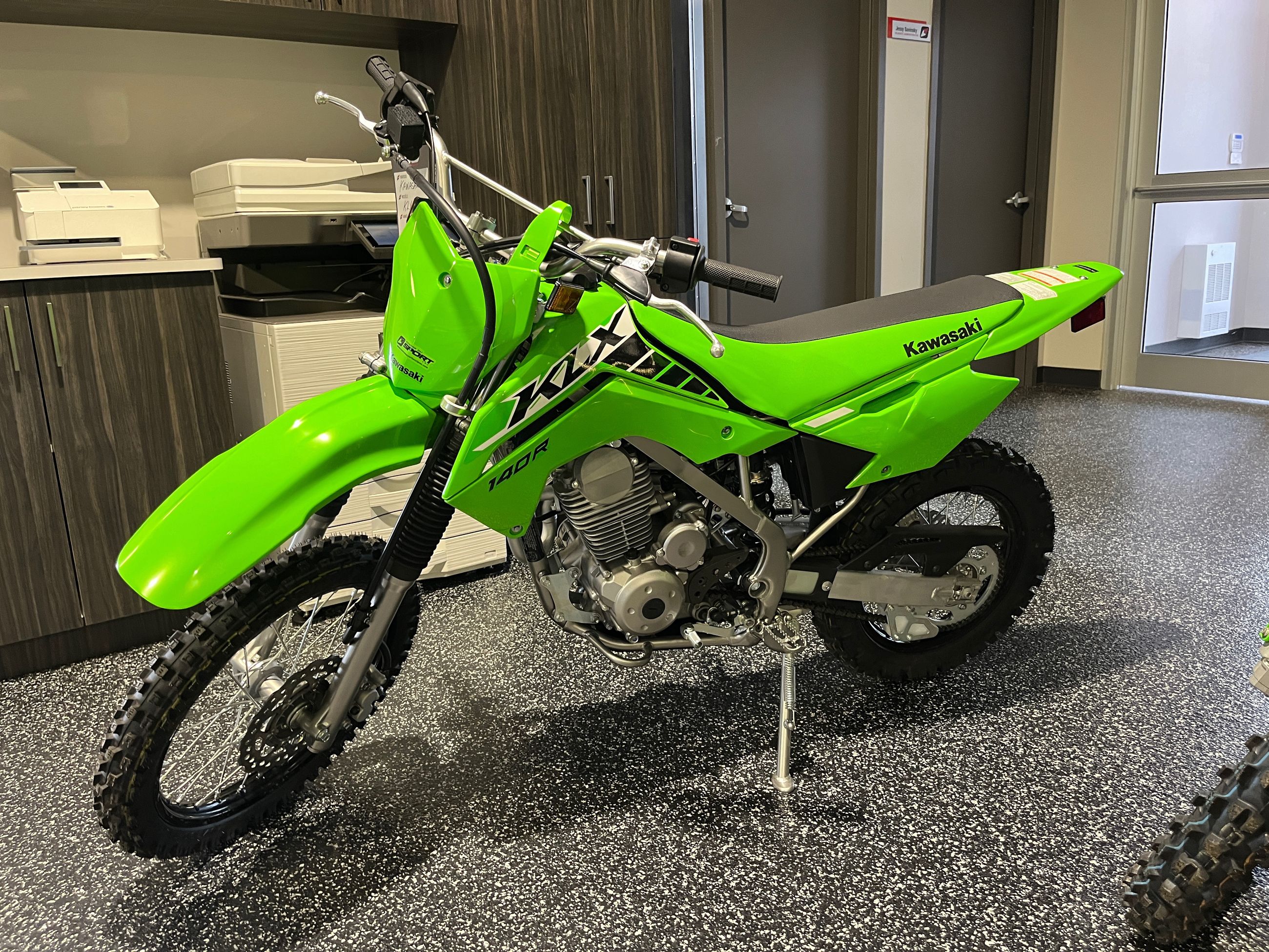 2025 Kawasaki KLX140 R