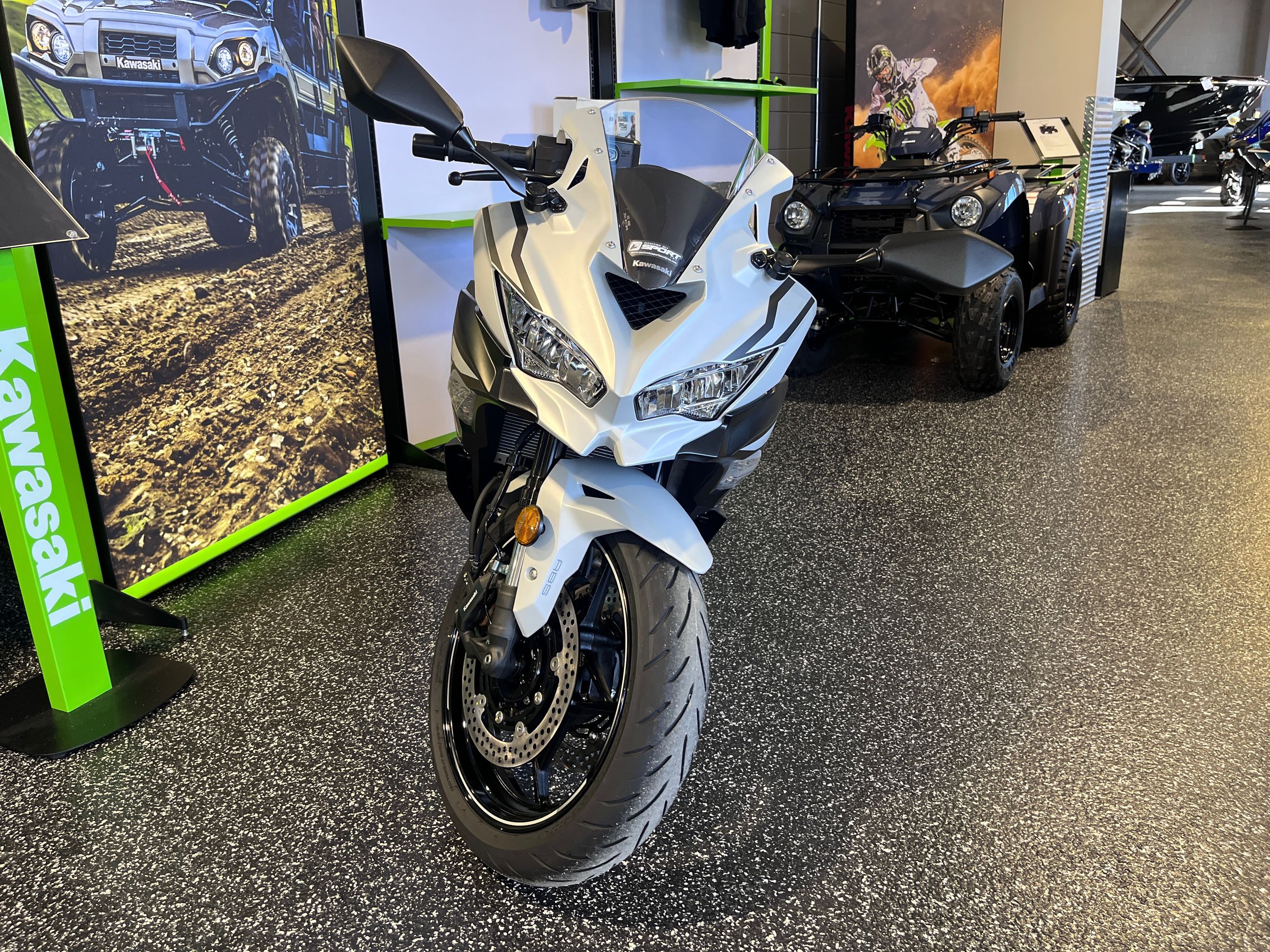 2025 Kawasaki Ninja ZX-4RR