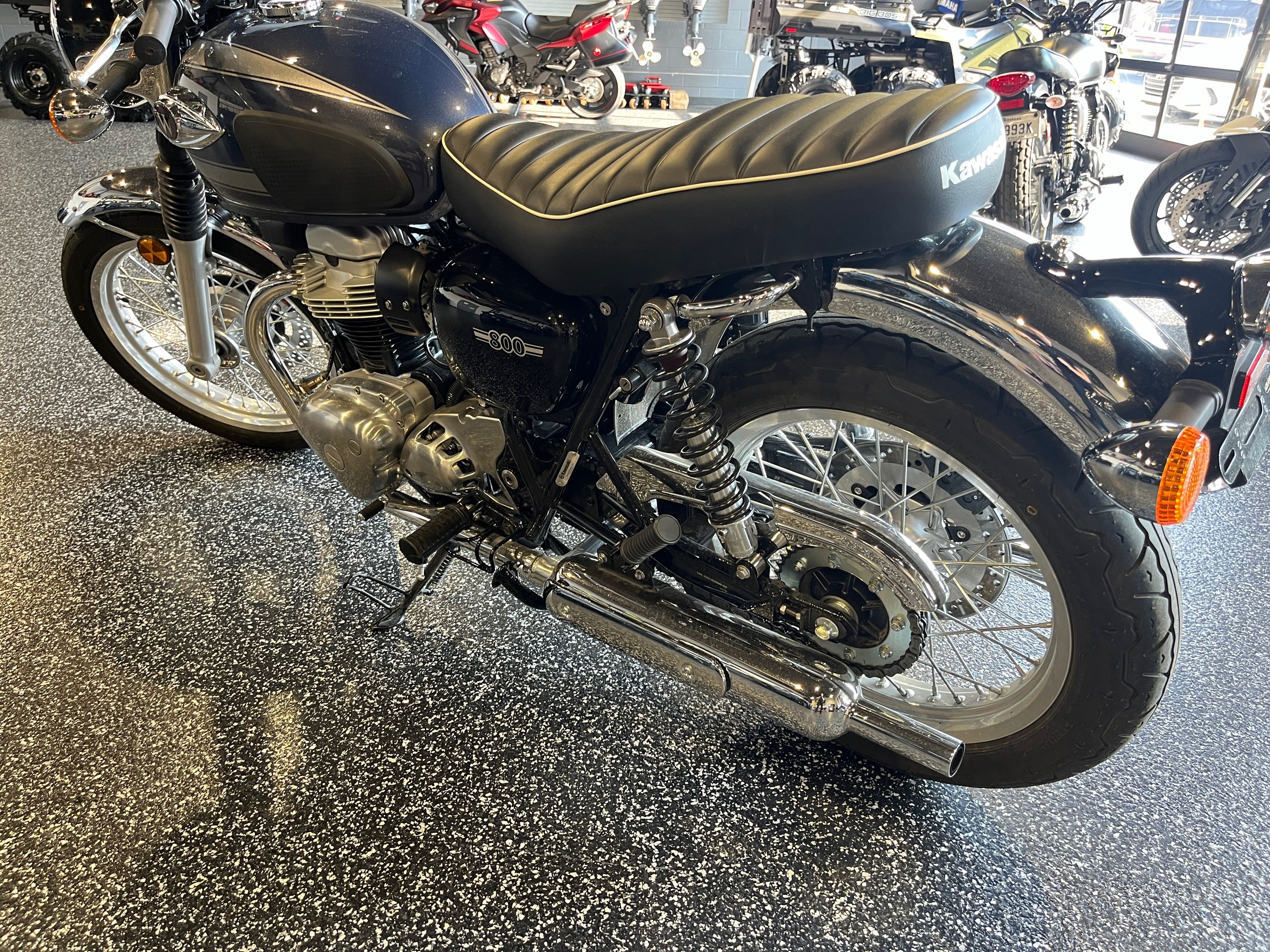 Kawasaki W800  2023