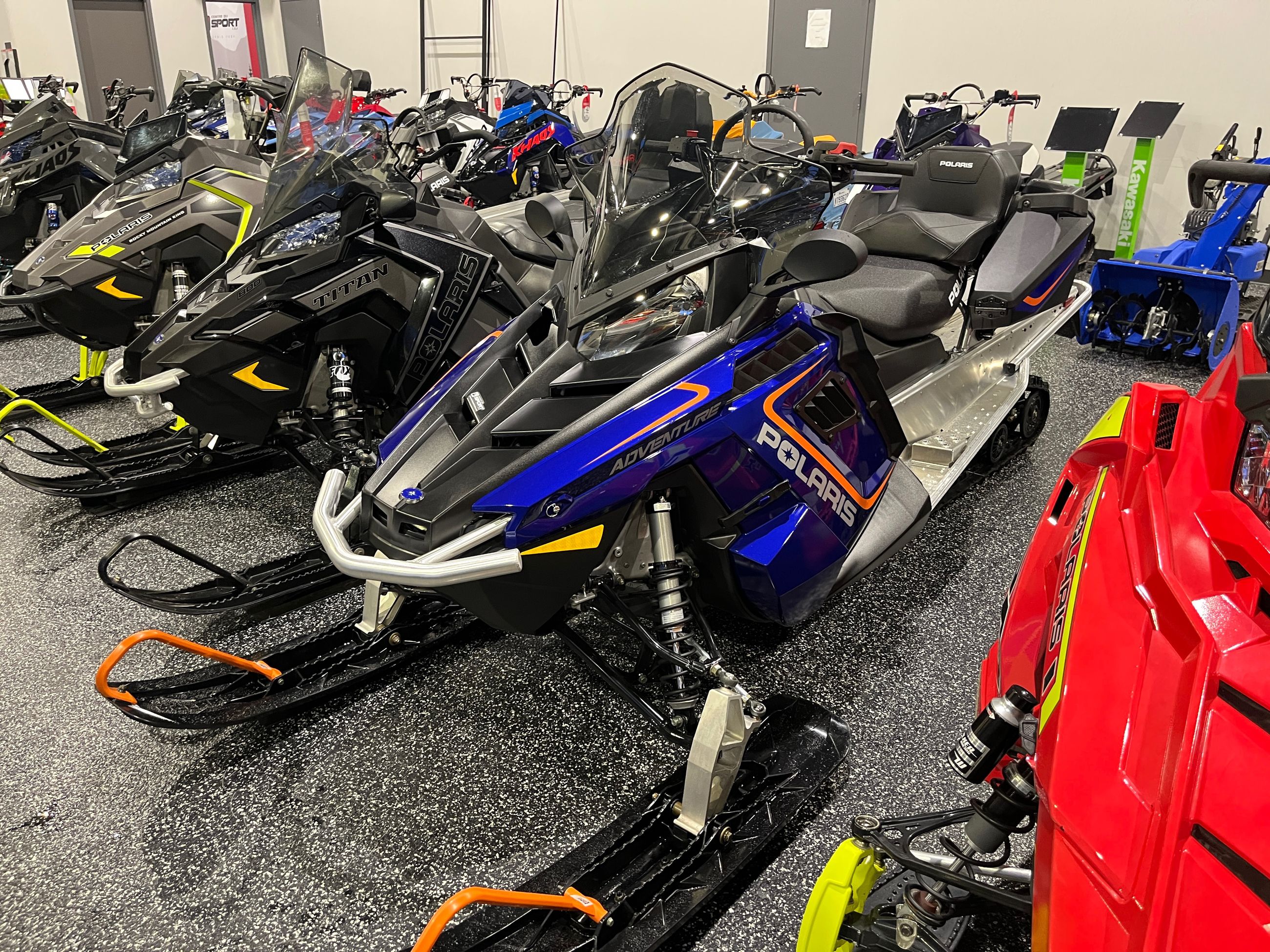 Polaris 550 INDY ADVENTURE 155  2023