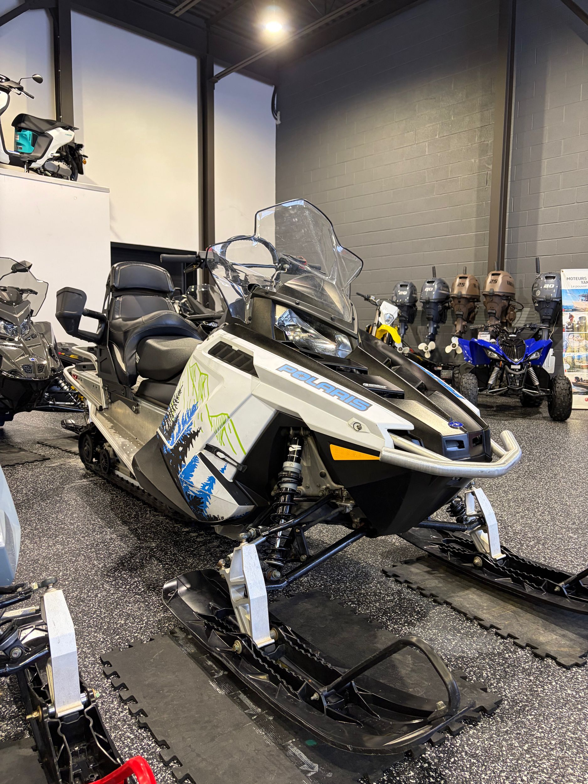 Polaris 550 VOYAGEUR 155  2020