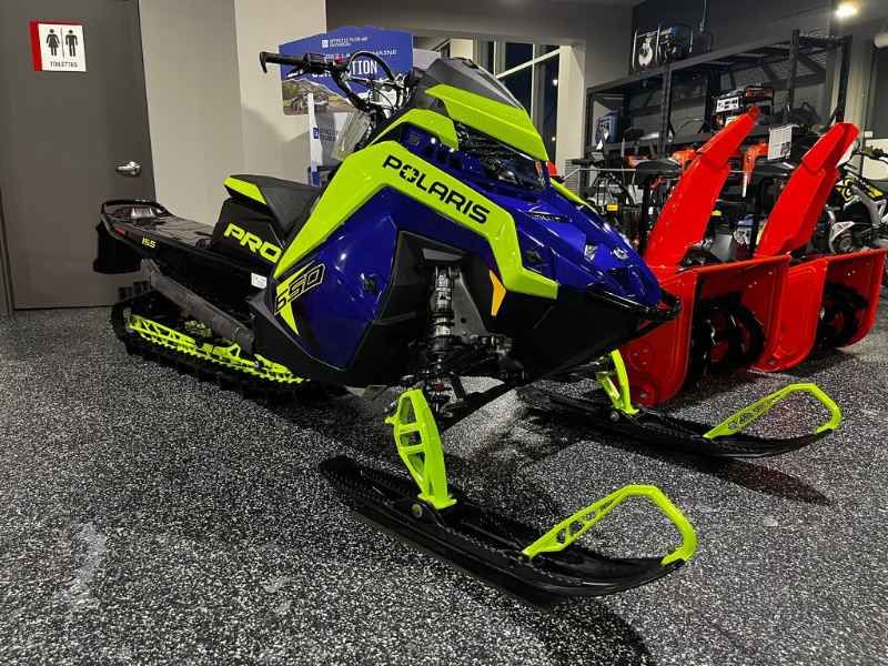 2023 Polaris 650 PRO RMK 155 Garantie 2 ans