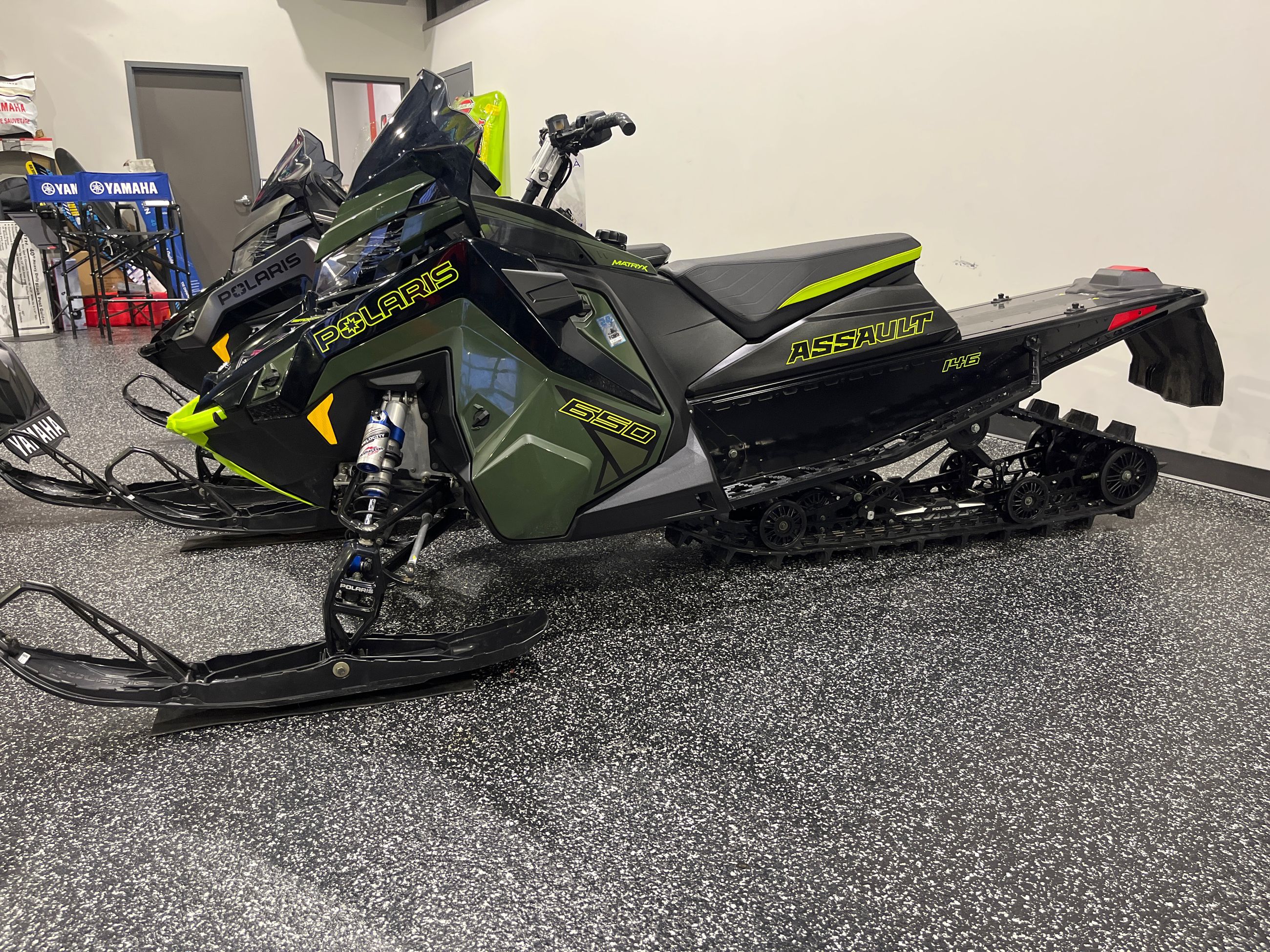 Polaris 650 SWITCHBACK ASSAULT 146 2 pouces 2024
