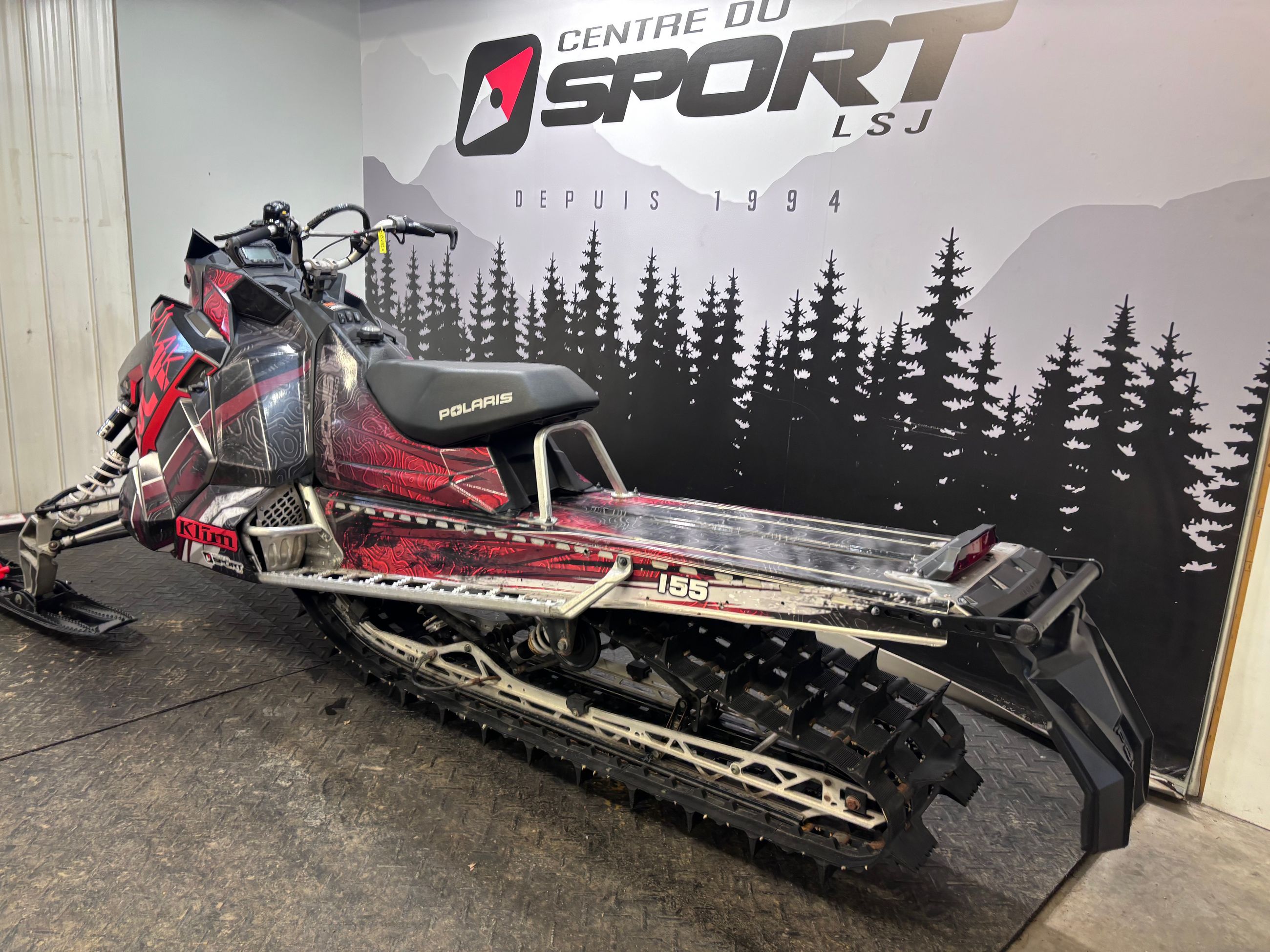 Polaris ASSAULT 800 155 MONTAGNE HYBRYDE 155'' SUSPENSION H-D RELARGIE 2018