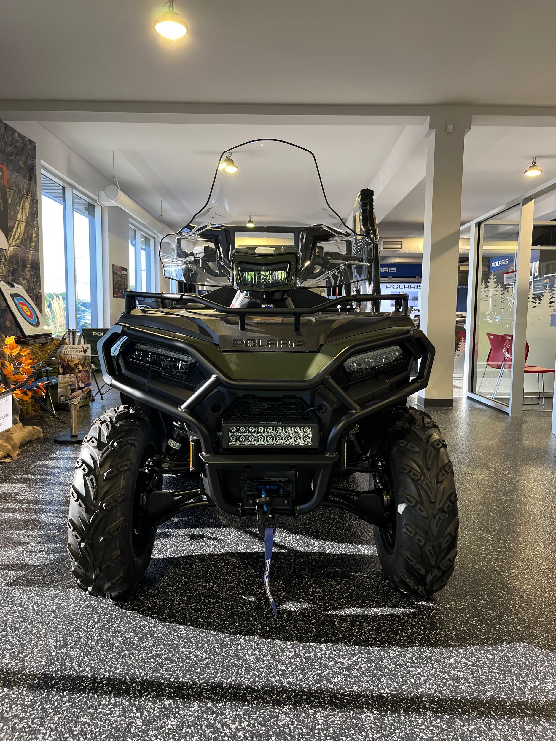 2025 Polaris BIG BOSS 570 Garantie 1 an