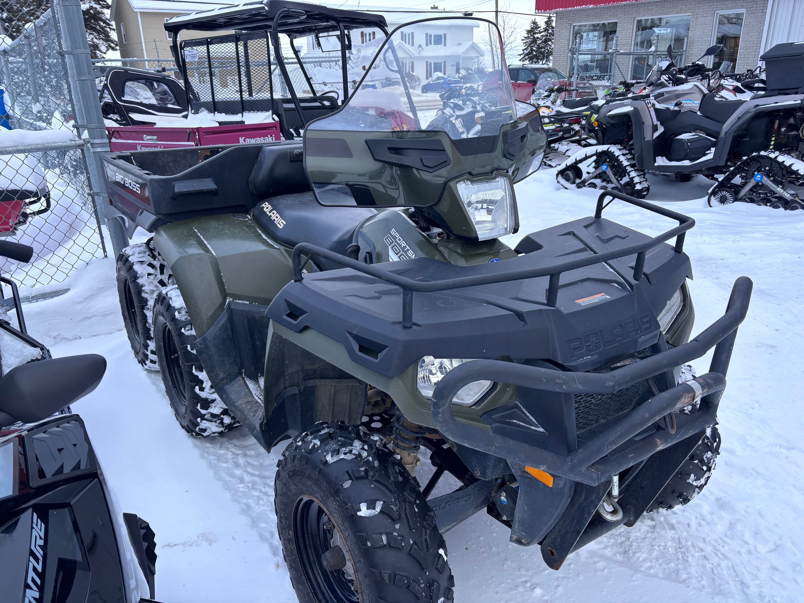 2014 Polaris BIG BOSS 800 Parfaite conditions entièrement vérifier, véhicule impeccable très propre