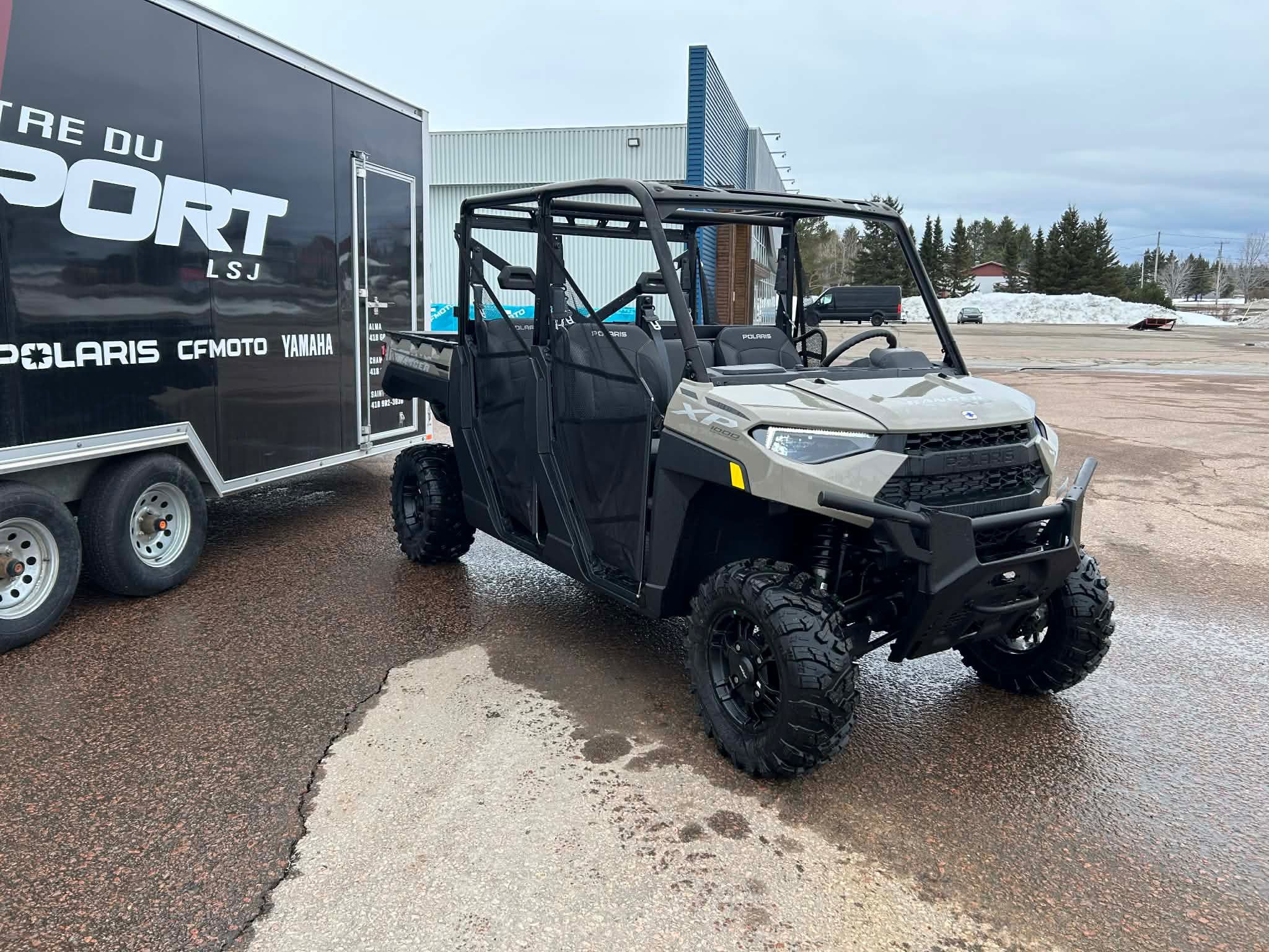 2024 Polaris RANGER CREW XP 1000 PREMIUM AUBAINE 8000$ EN RABAIS APPLIQUER