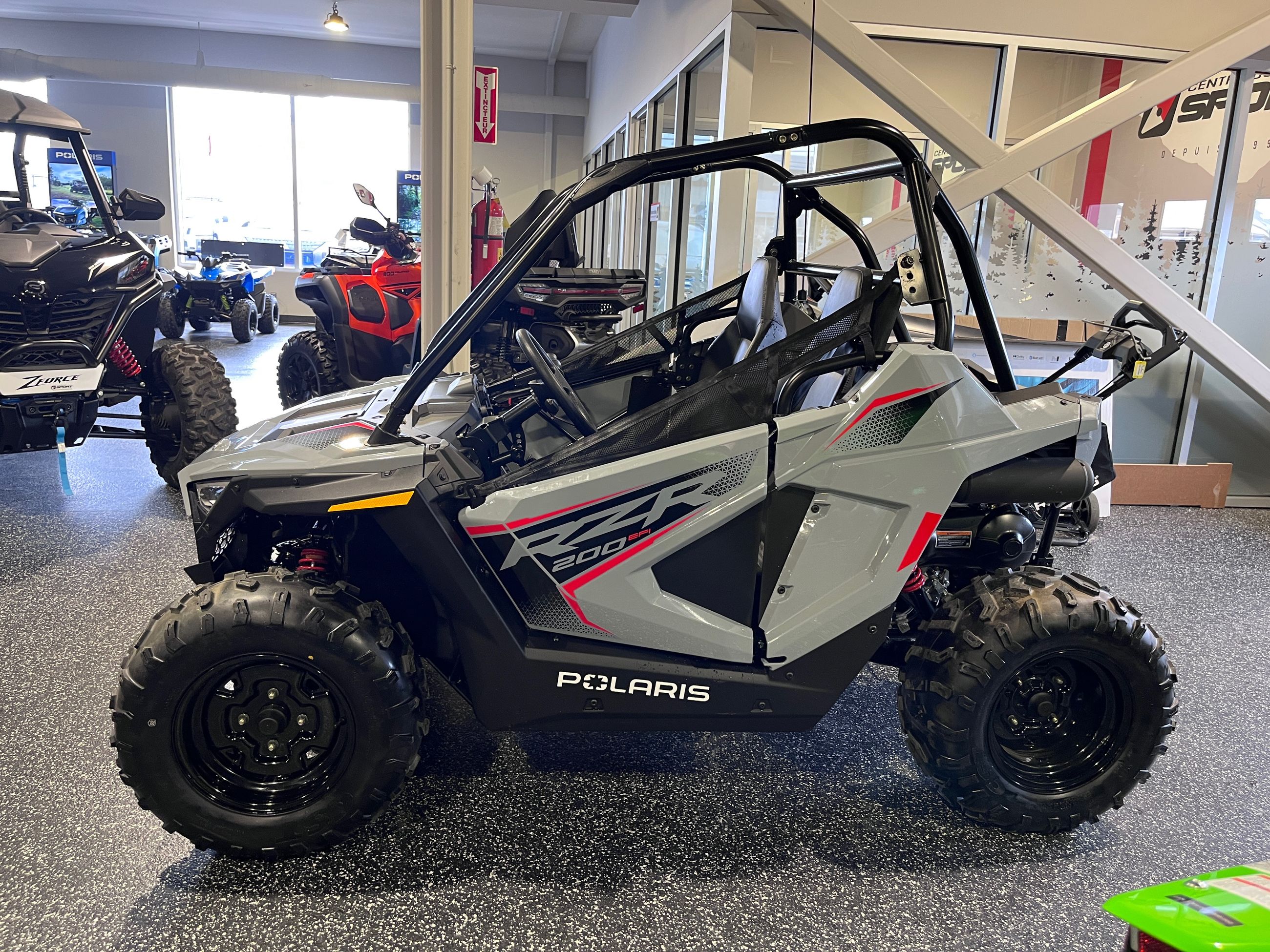 2024 Polaris RZR 200 EFI