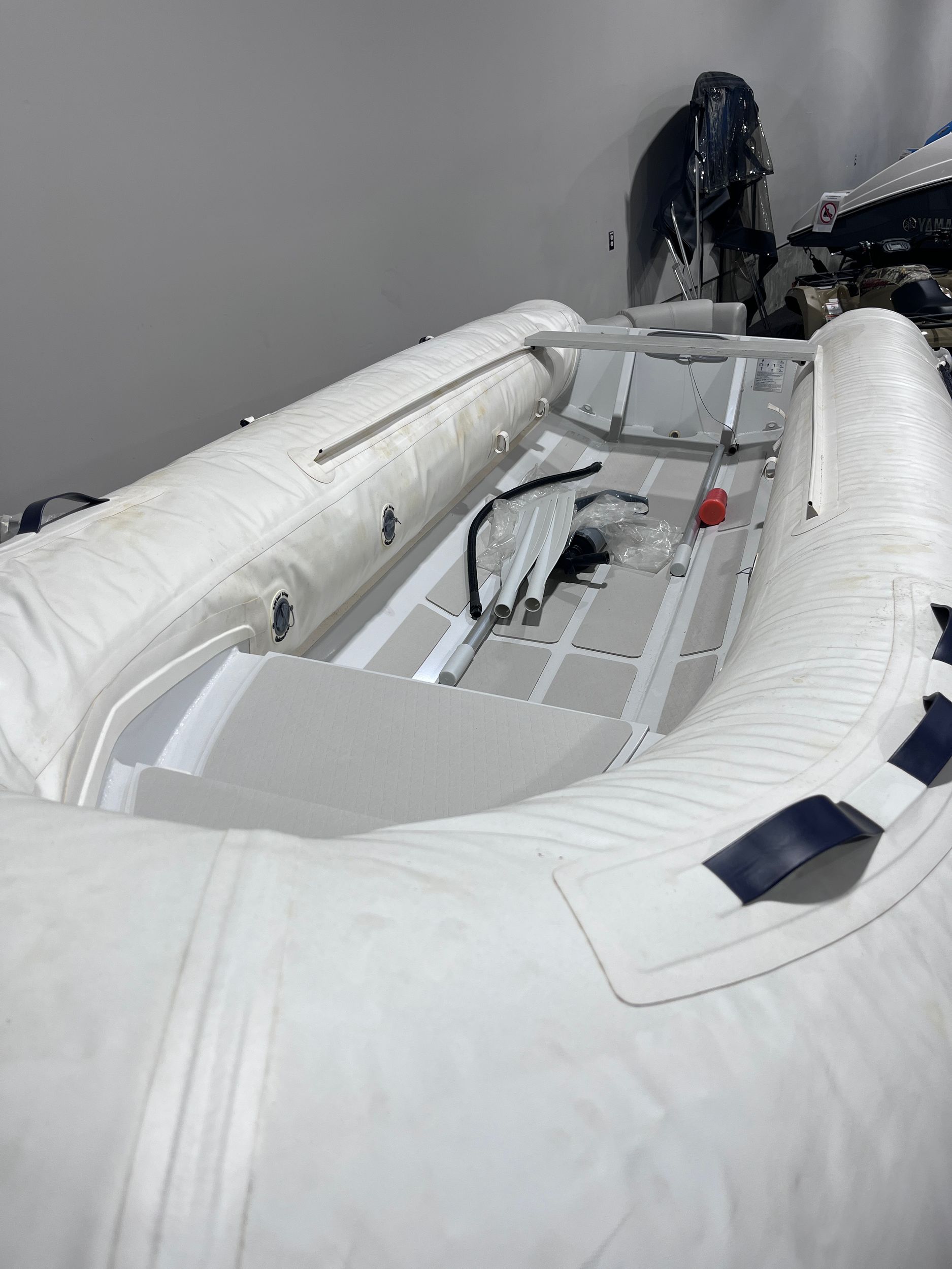 2021 Quicksilver Inflatables 420 ALU-RIB