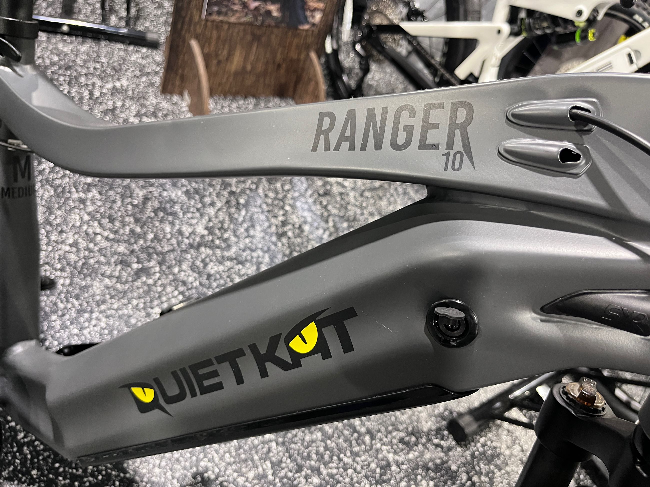 QUIETKAT Ranger E-Bike 10 Charcoal 2022