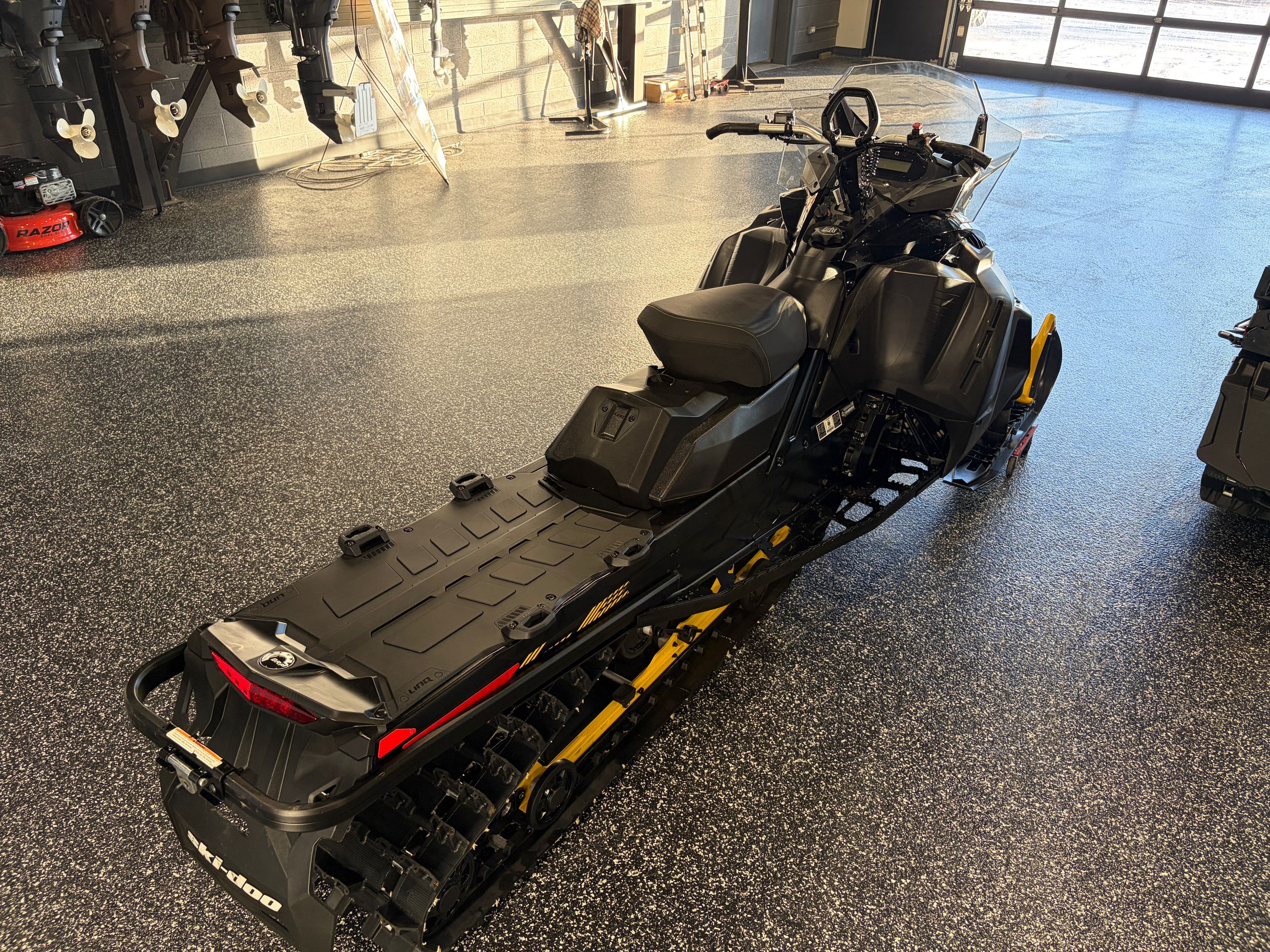 2025 Ski-Doo TUNDRA LT 600EFI LE